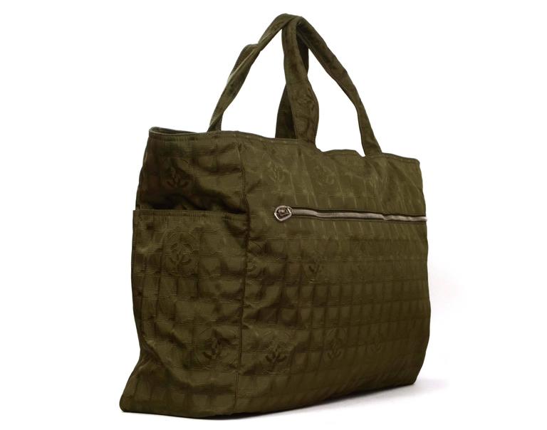 olive green weekender bag