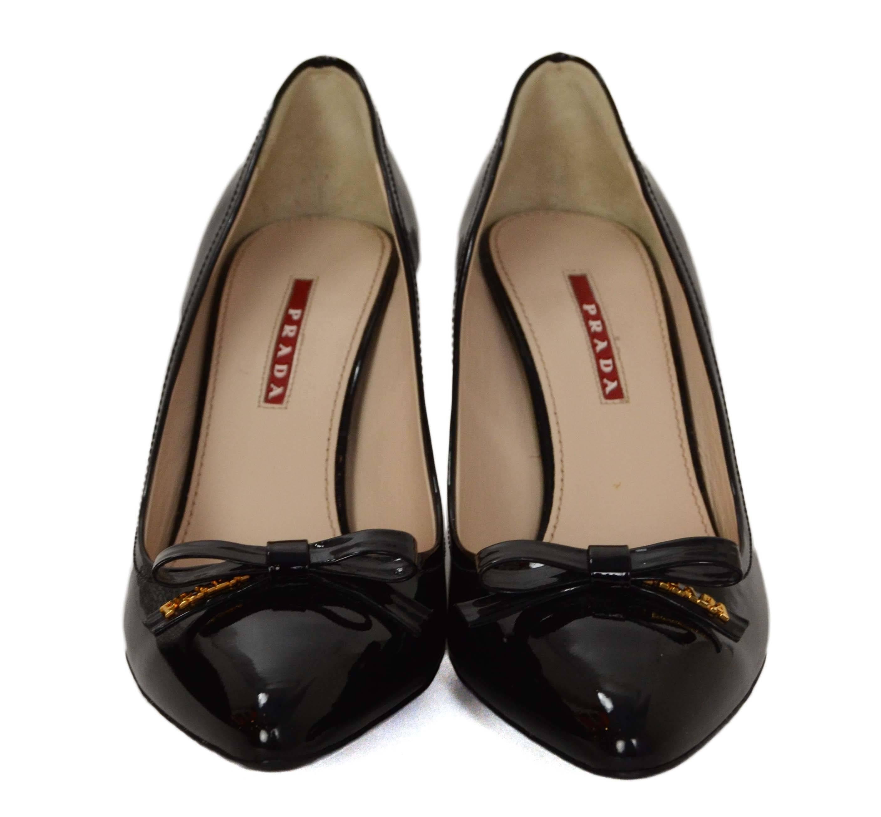 Prada Black Patent Pointed Toe Pumps sz 38.5 In Excellent Condition In New York, NY