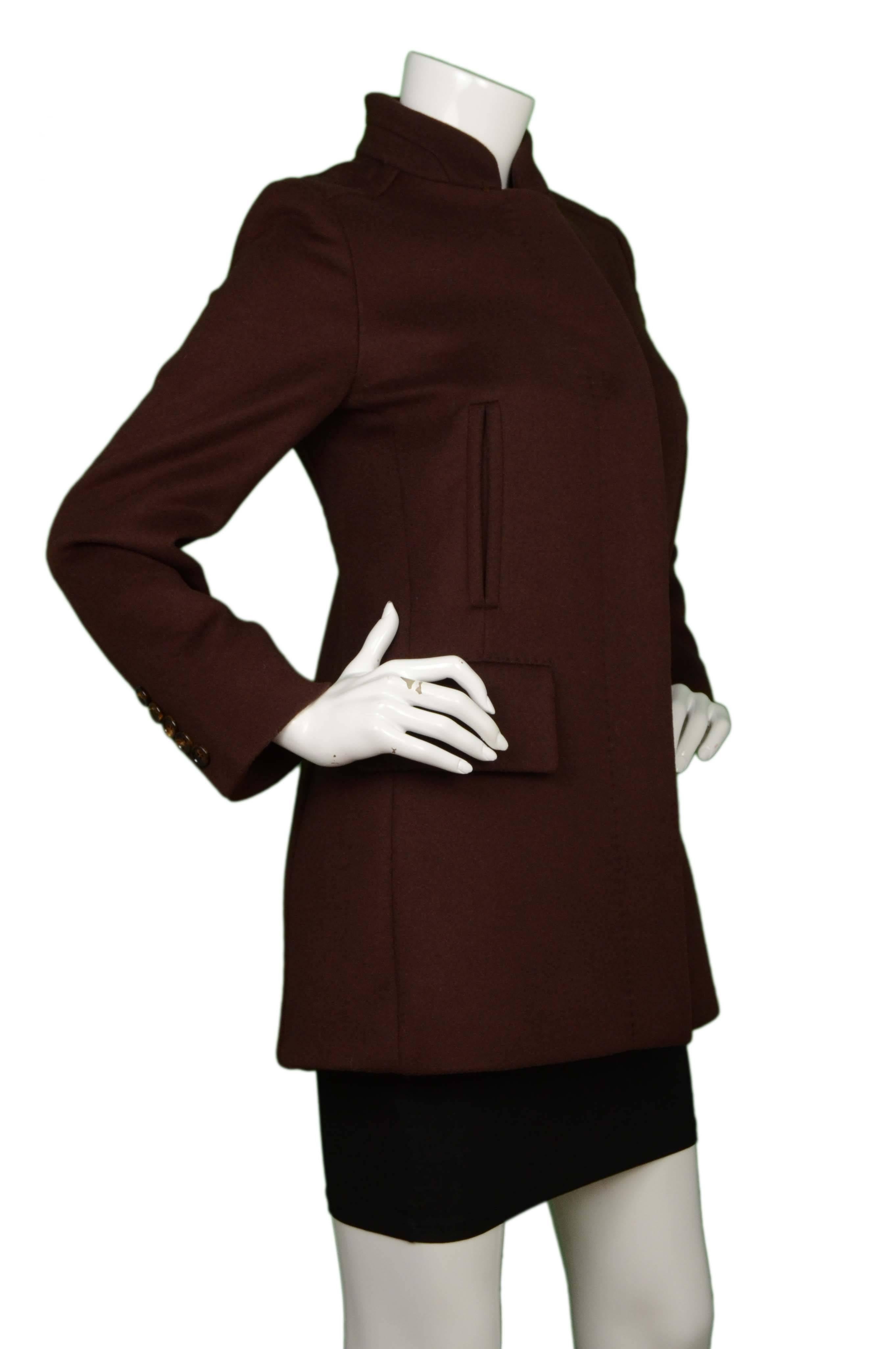 Max Mara Brown Single Breasted Wool Coat
Made In: Italy
Color: Brown
Composition: 90% wool, 10% cashmere
Lining: 70% acetate, 30% rayon
Closure/Opening: Single breasted button down closure
Exterior Pockets: Two slit pocket and two flap