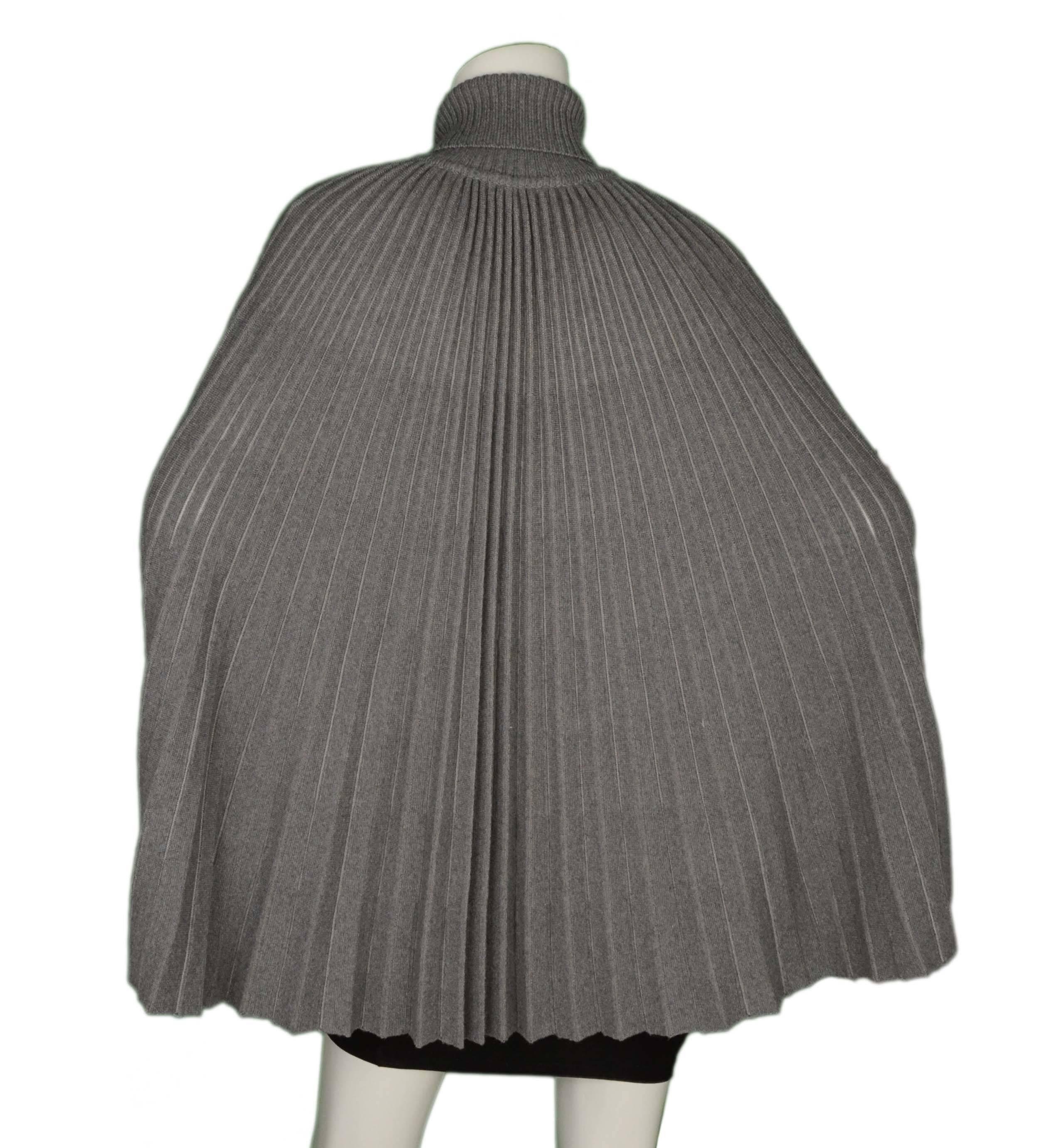 Black Valentino Grey Wool Pleated Cape sz M
