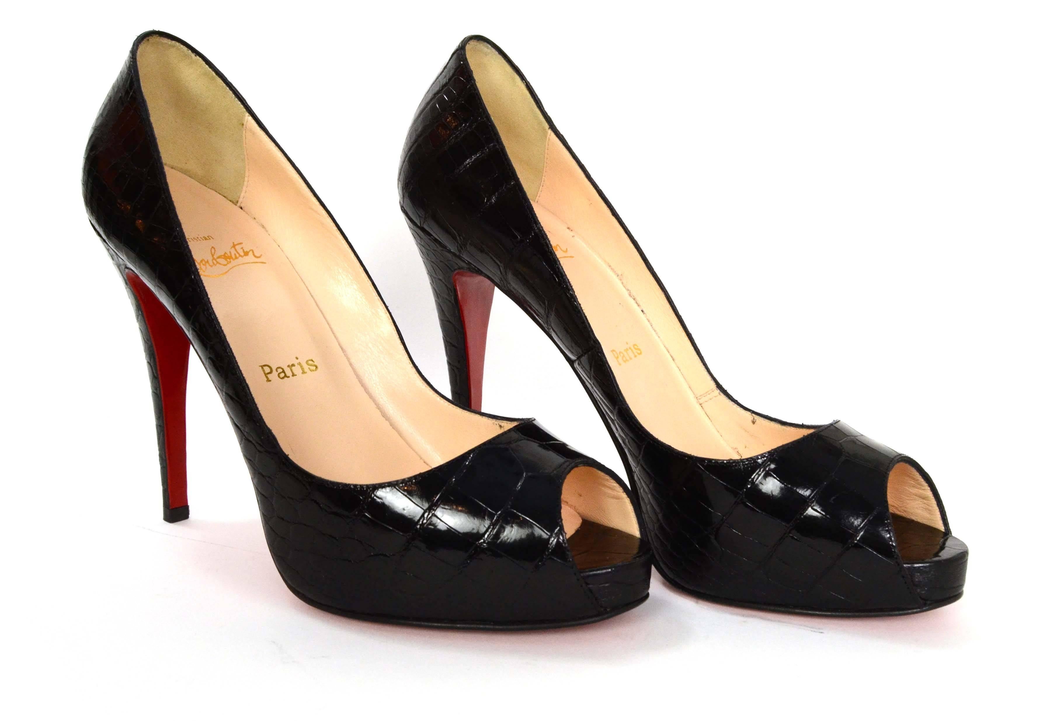 Christian Louboutin Black Crocodile 'Very Prive 120' Peep Toe Pumps sz 40.5 In Excellent Condition In New York, NY