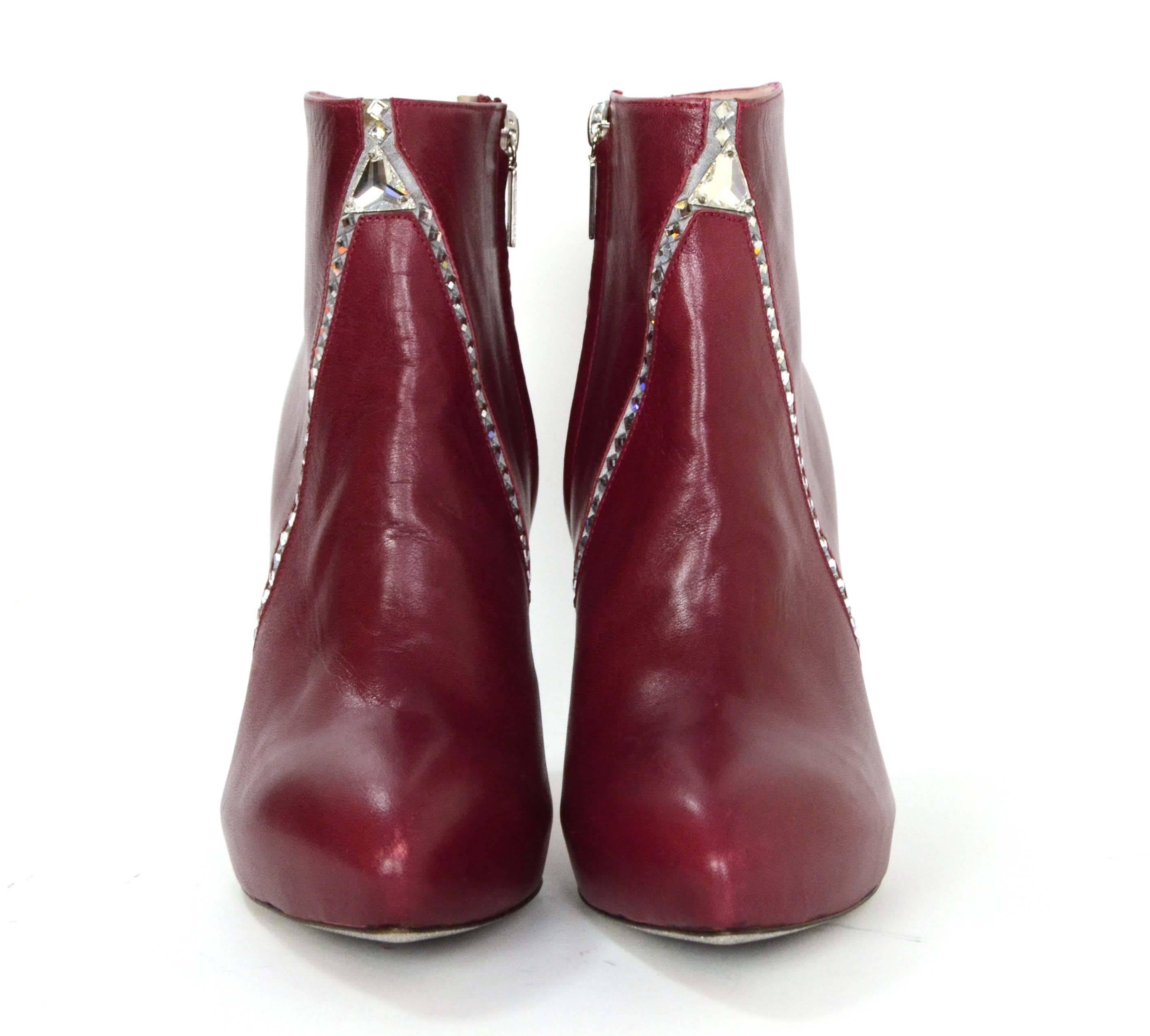 Rene Caovilla Crystal Embellished Burgundy Leather Booties sz 37 In Excellent Condition In New York, NY