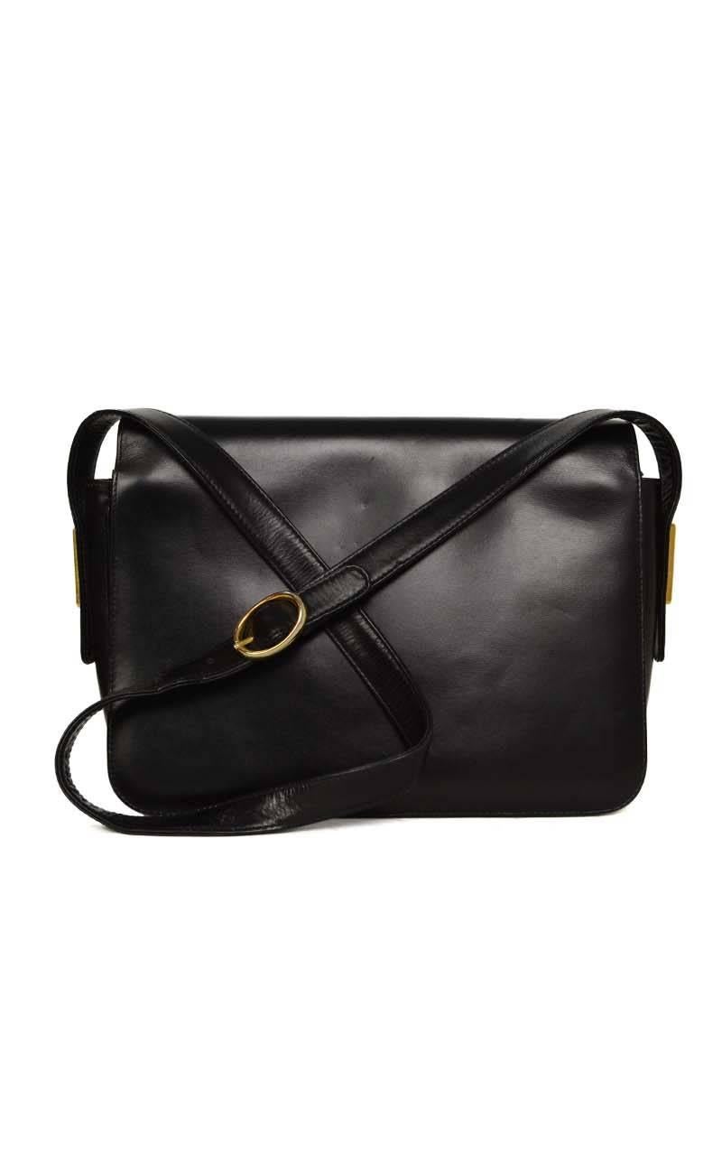 Gucci Vintage Black Leather Shoulder Bag GHW In Good Condition In New York, NY