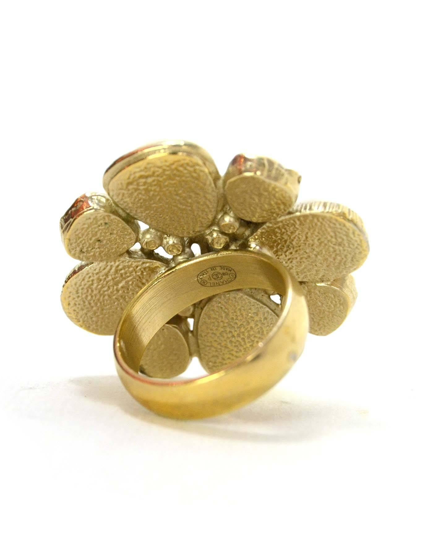 Chanel Gold & White Flower Cocktail Ring sz 6 In Excellent Condition In New York, NY
