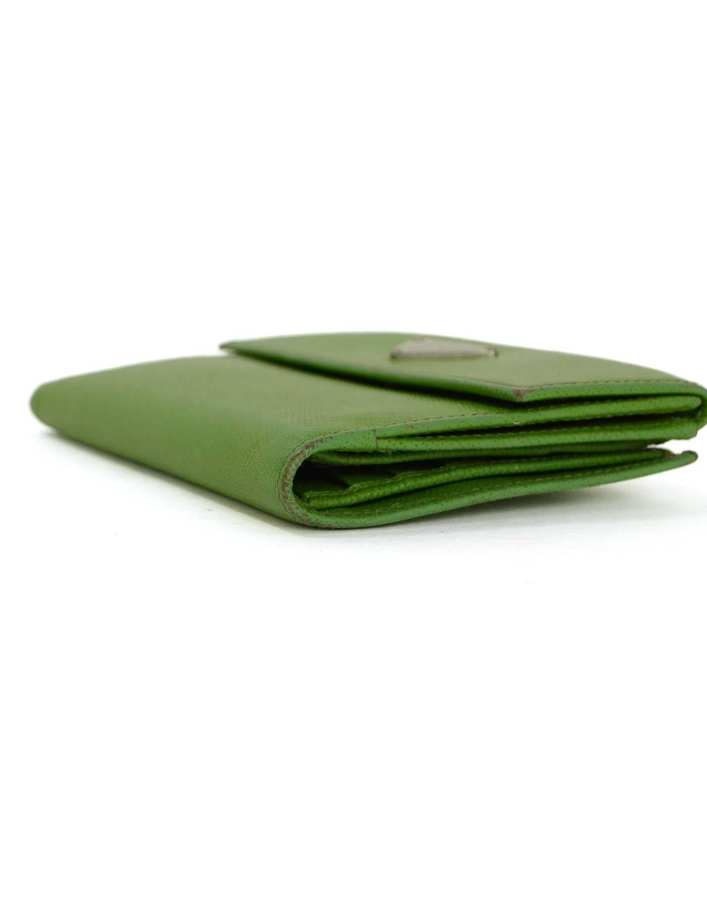 Women's Prada Apple Green Saffiano Short Wallet SHW