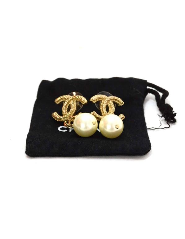 Chanel Gold CC and Pearl Drop Earrings For Sale at 1stDibs