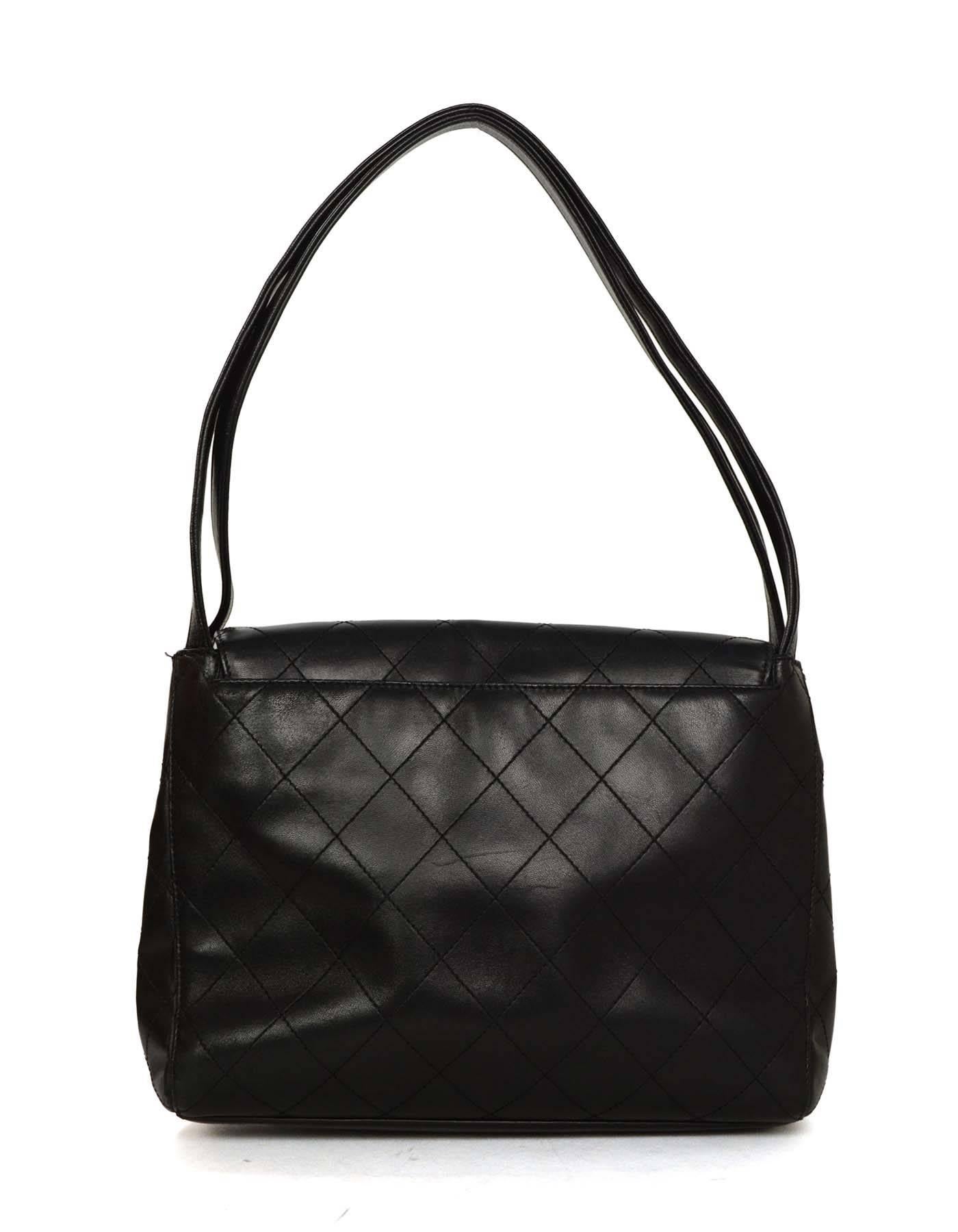 Chanel Vintage '97 Black Quilted Flap Bag GHW In Good Condition In New York, NY