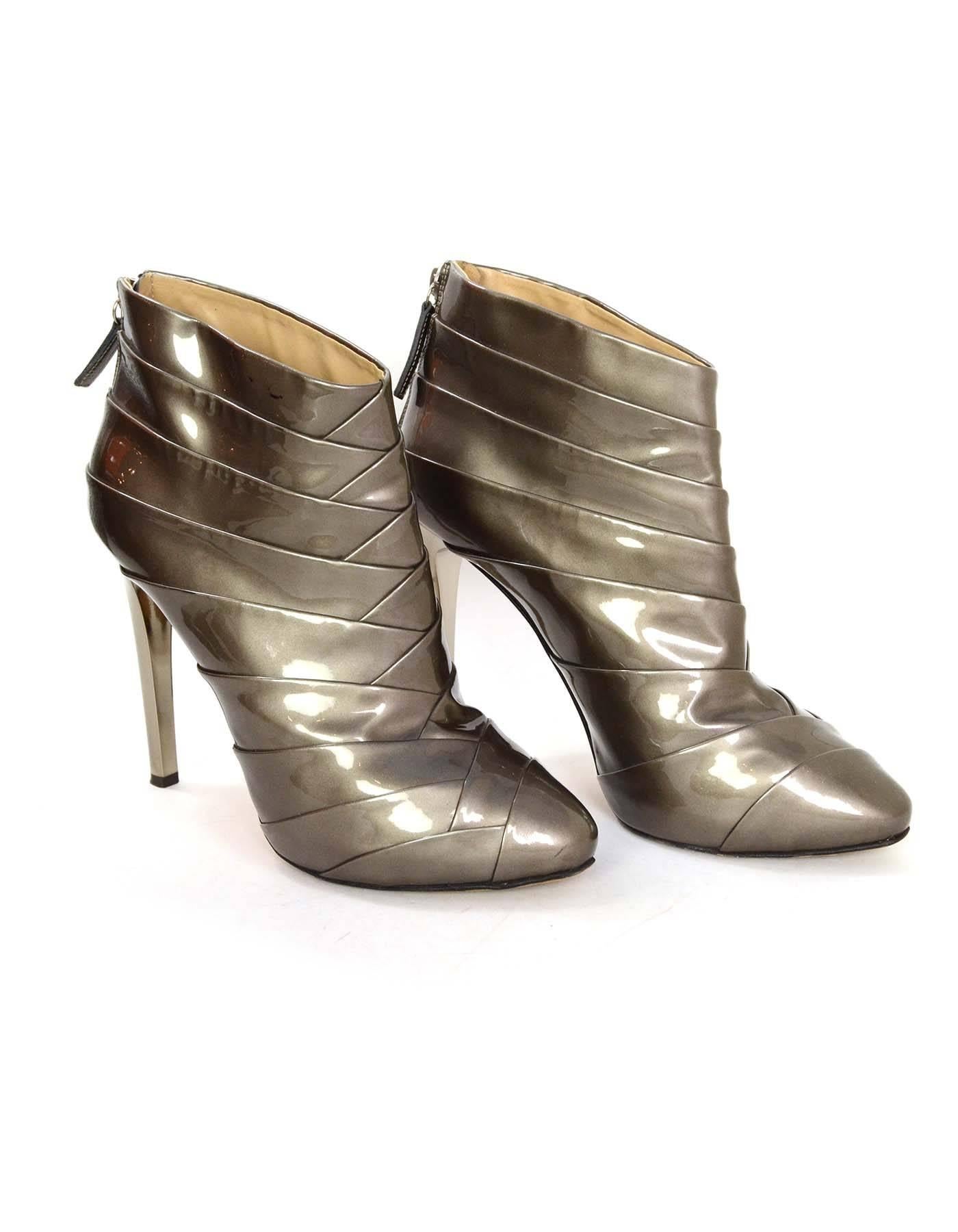 Giuseppe Zanotti Pewter Wrapped Patent Ankle Booties sz 40 In Excellent Condition In New York, NY