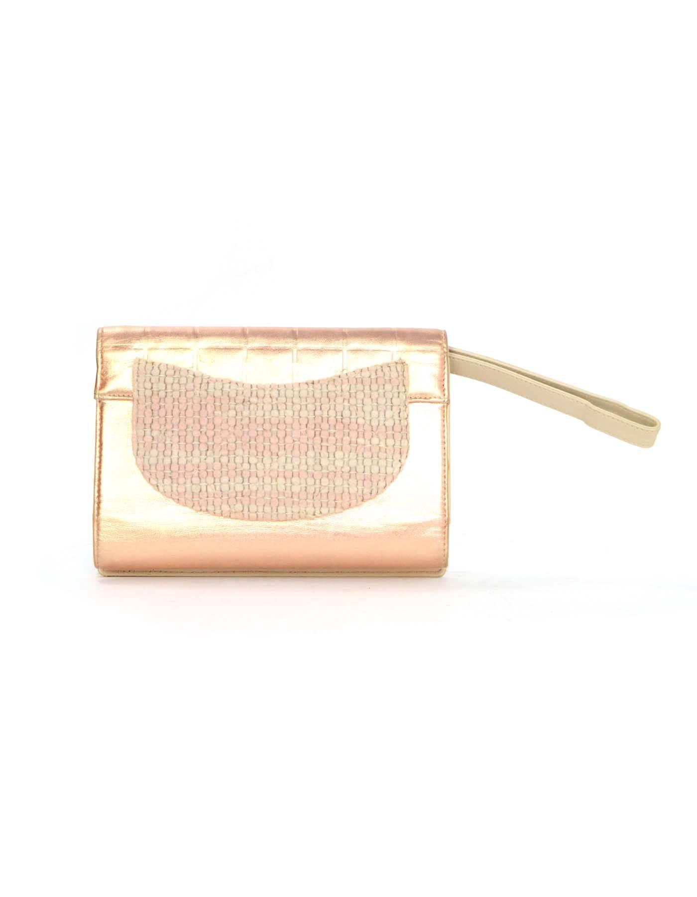 Chanel Metallic Peach Tweed Wristlet Clutch Bag GHW In Excellent Condition In New York, NY