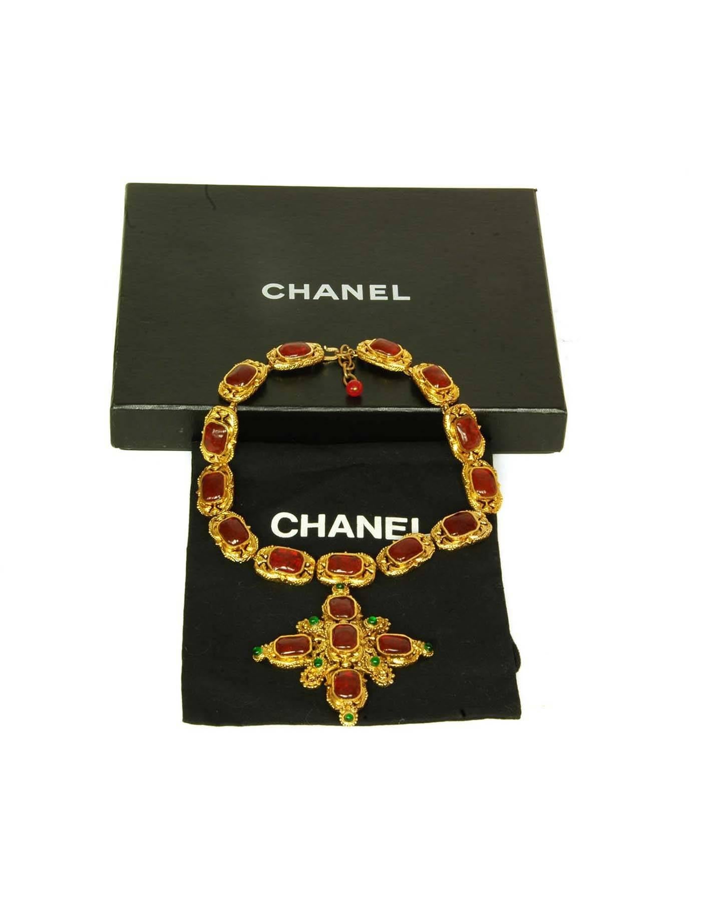 Chanel Vintage '70s-'80s Gripoix Maltese Cross Necklace 3