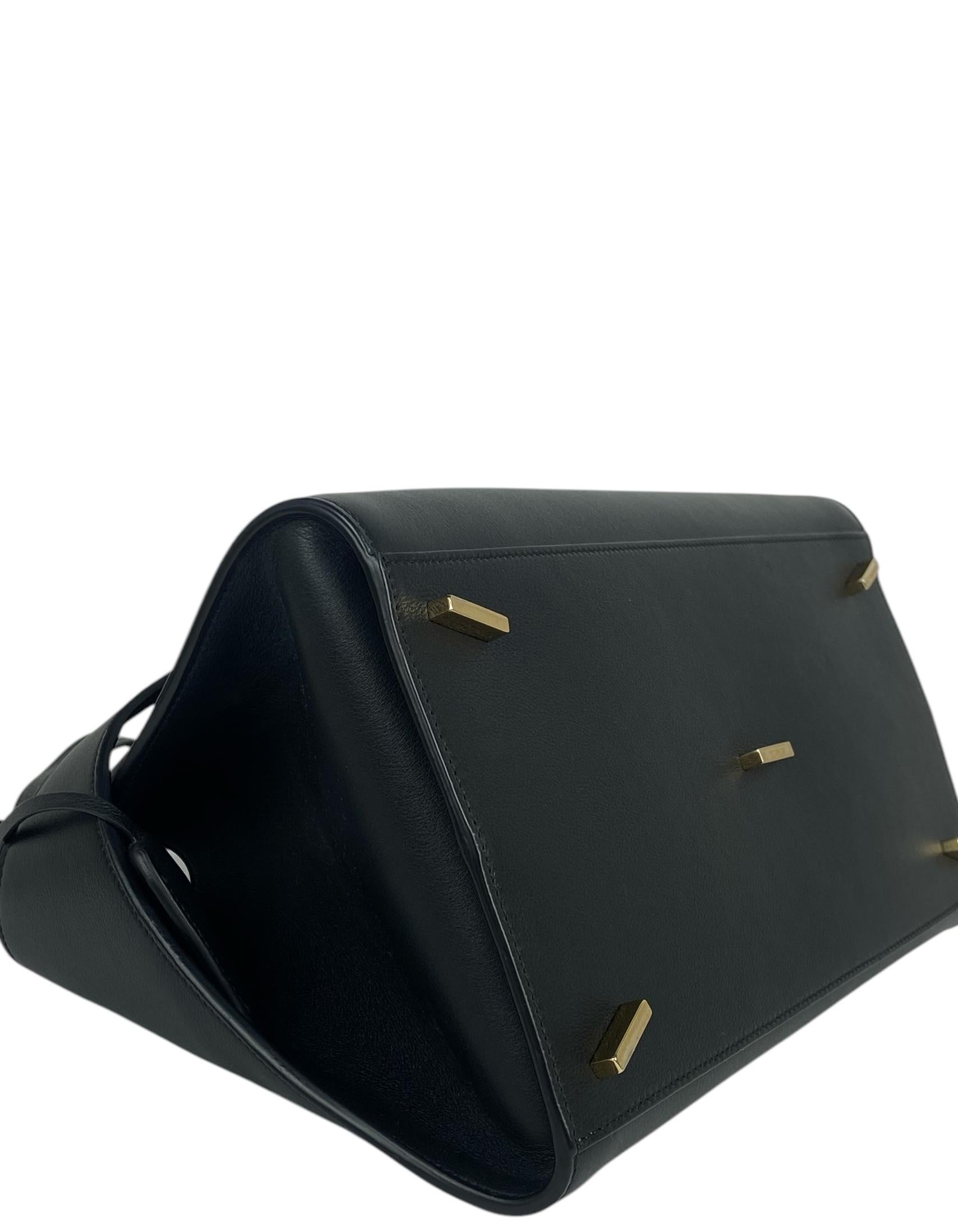 Salvatore Ferragamo Borsa con manico superiore in pelle nera/rossa in vendita 1