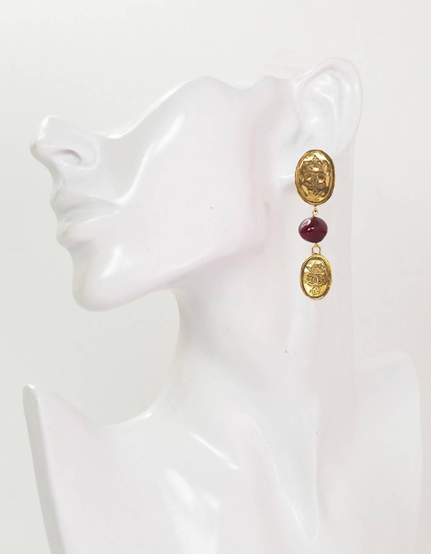 Chanel Vintage '87 Goldtone CC & Red Gripoix Drop Clip-On Earrings 2