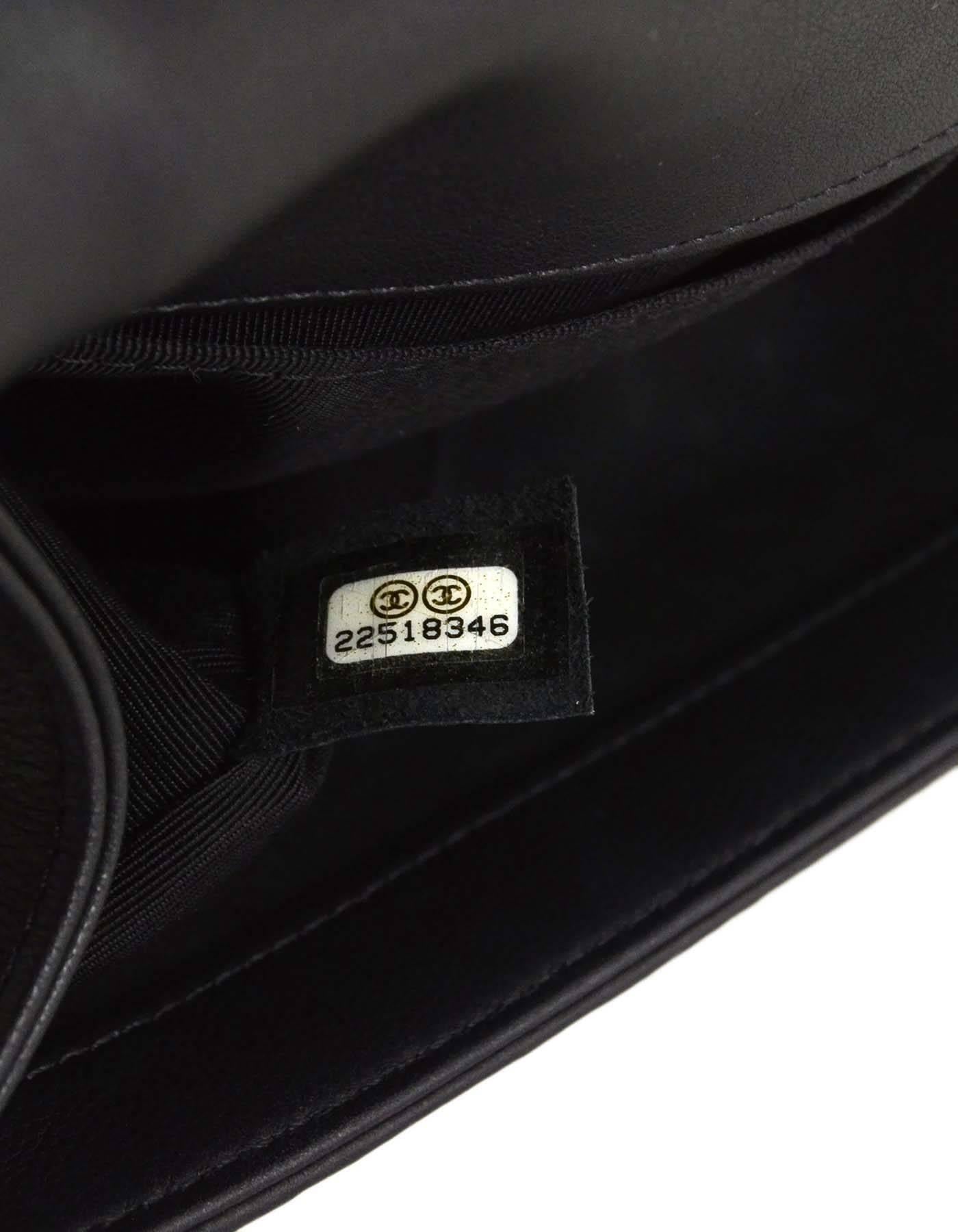 Women's Chanel '16 Black Chevron Quilted Lambskin Leather Old Medium Boy Bag
