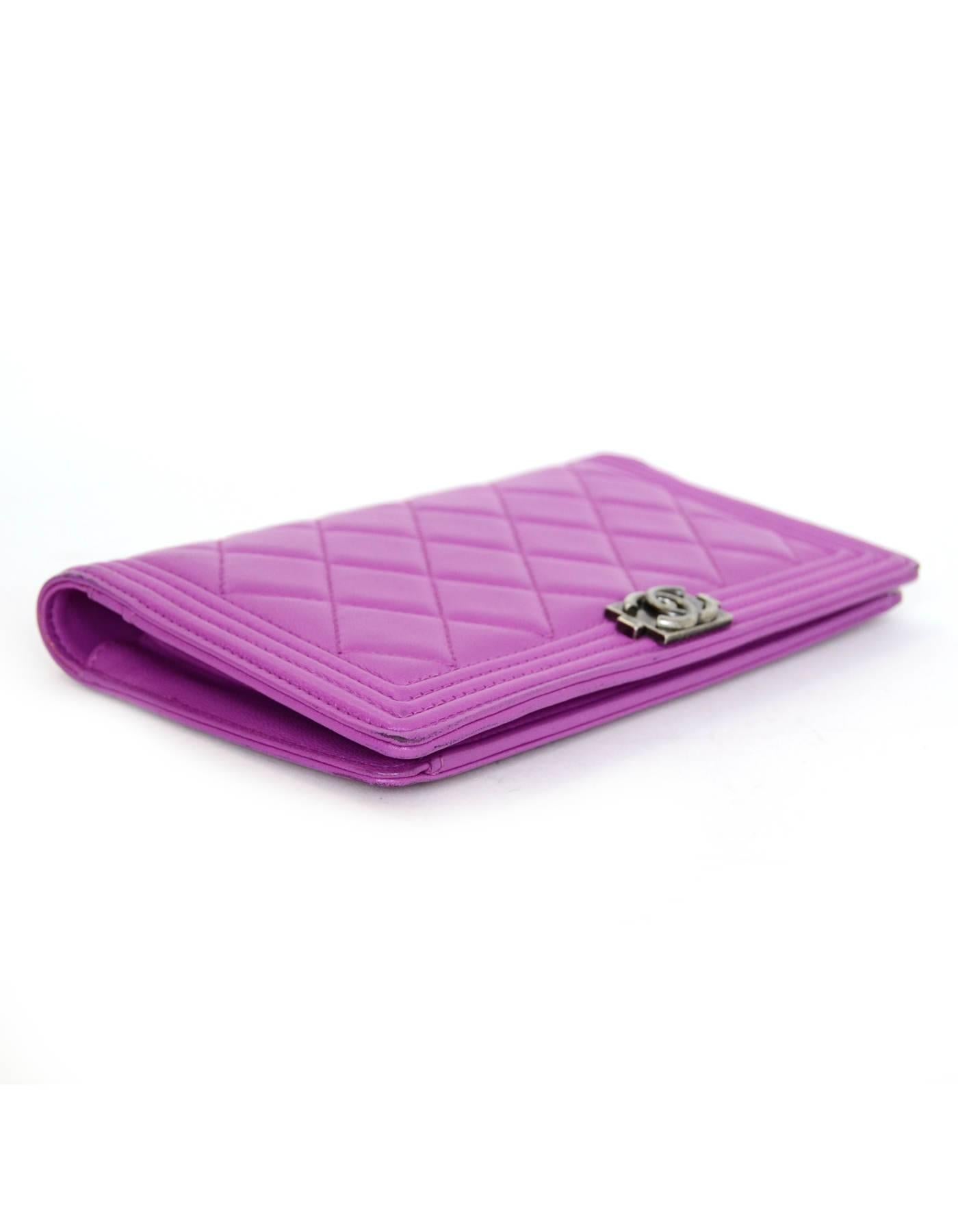 Women's Chanel Fuschia Lambskin Leather Boy Yen Wallet 