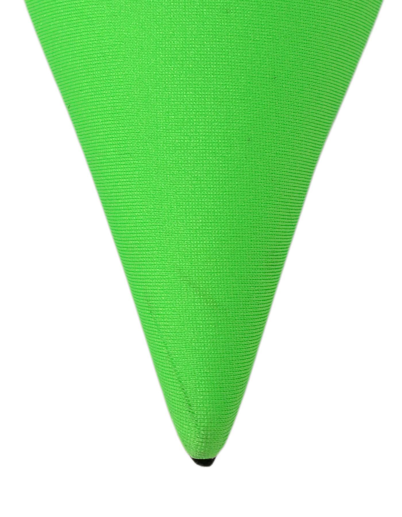 Balenciaga Neon Green Spandex Extreme Pointed Toe Knife Pumps sz 38.5 rt. $695 In Excellent Condition In New York, NY