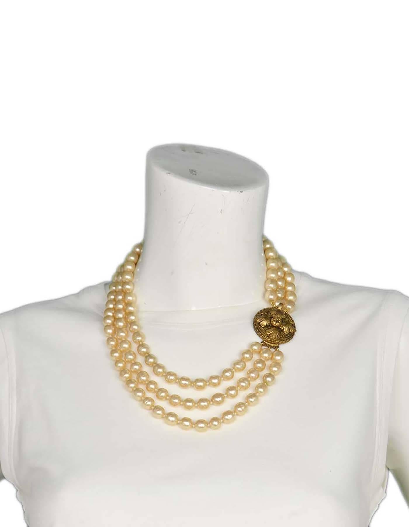 Women's Chanel Vintage '50s-'60s Three Strand Pearl Necklace