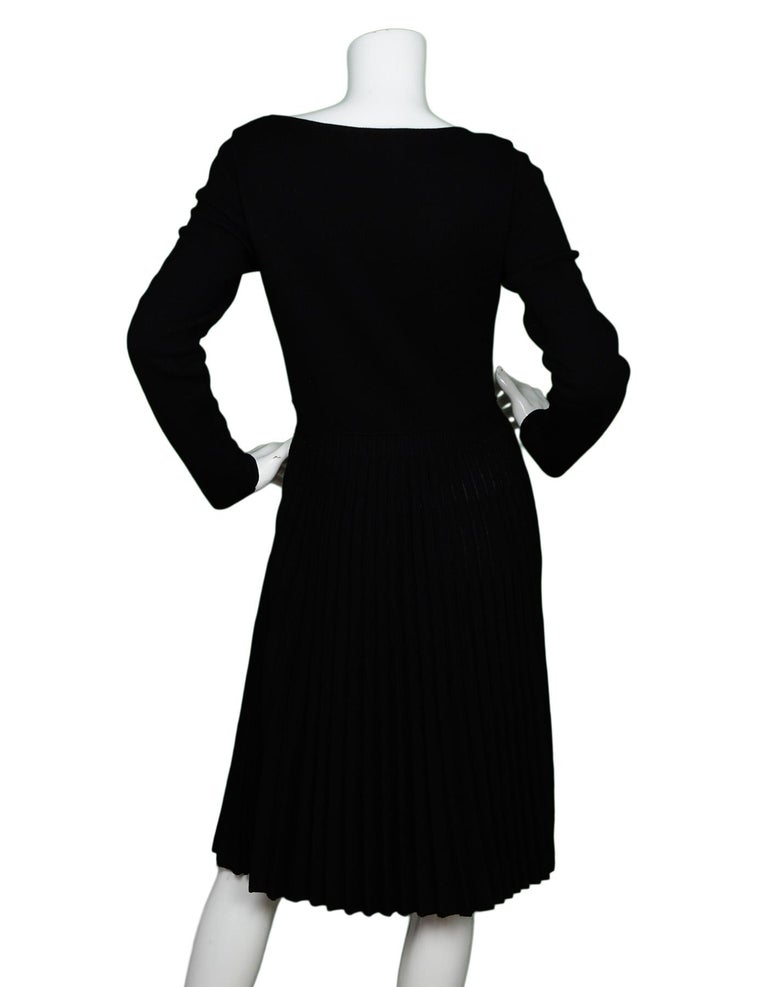 Valentino Black Wool Long Sleeve V Neck Pleated Dress Sz M For Sale at ...