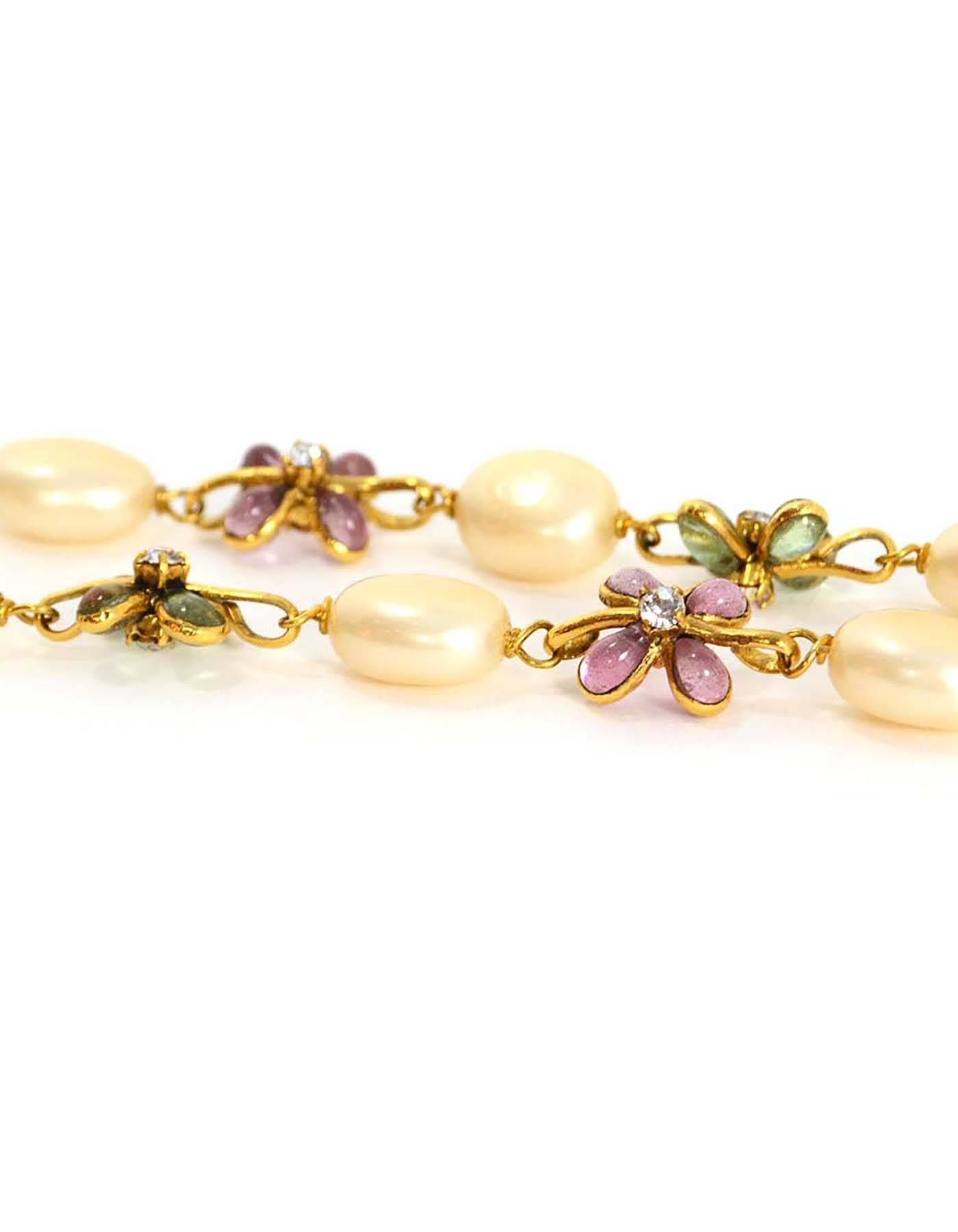Chanel Vintage '99 Pink & Green Gripoix Bead & Pearl Flower Necklace In Excellent Condition In New York, NY