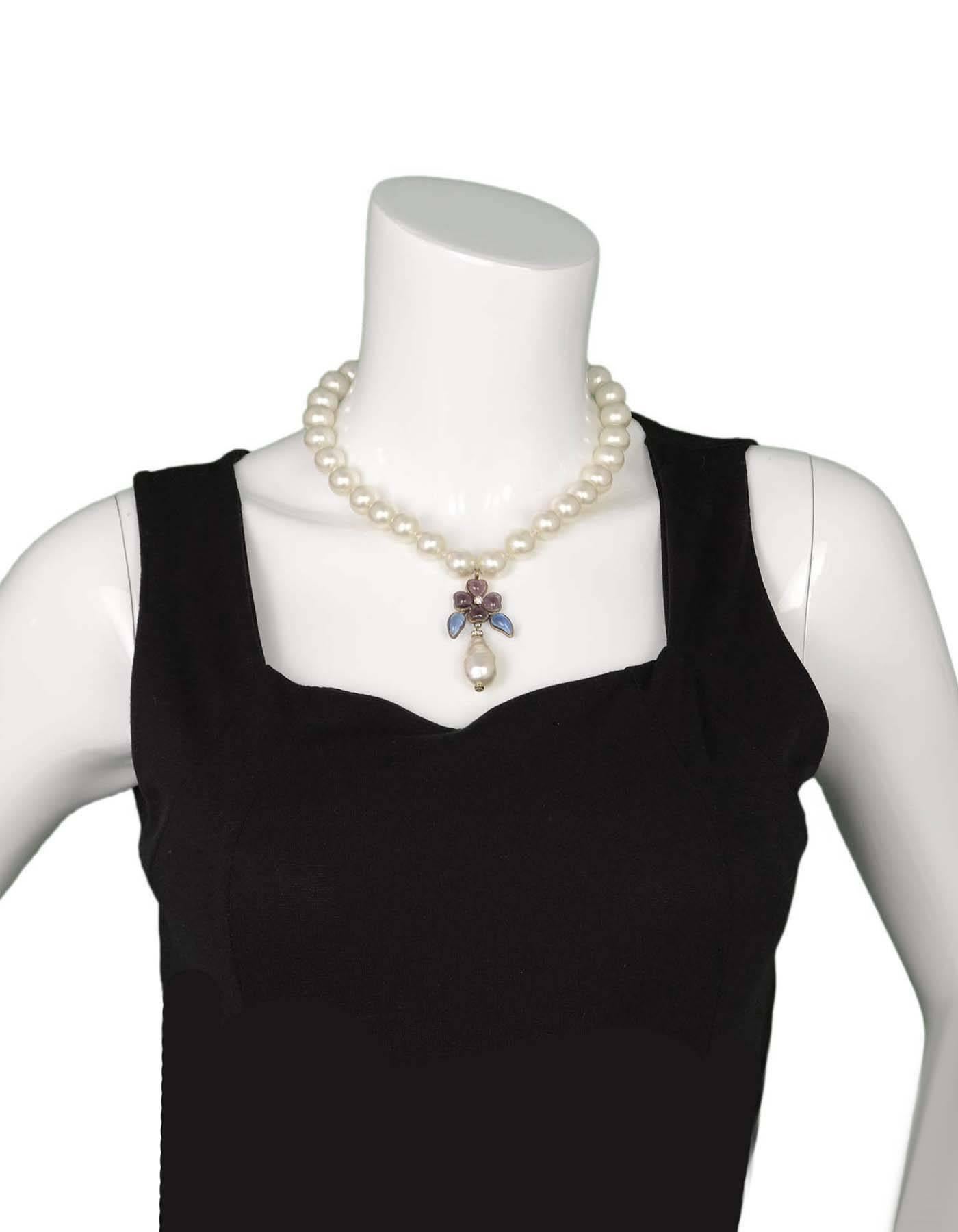 Chanel Vintage '83 Pearl & Gripoix Necklace 3