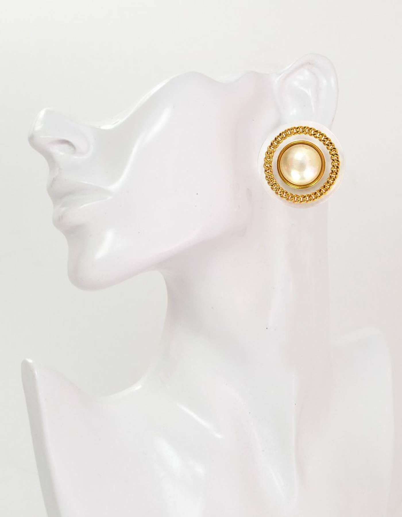 Women's CHANEL Vintage '88 Resin & Pearl Disc Clip On Earrings