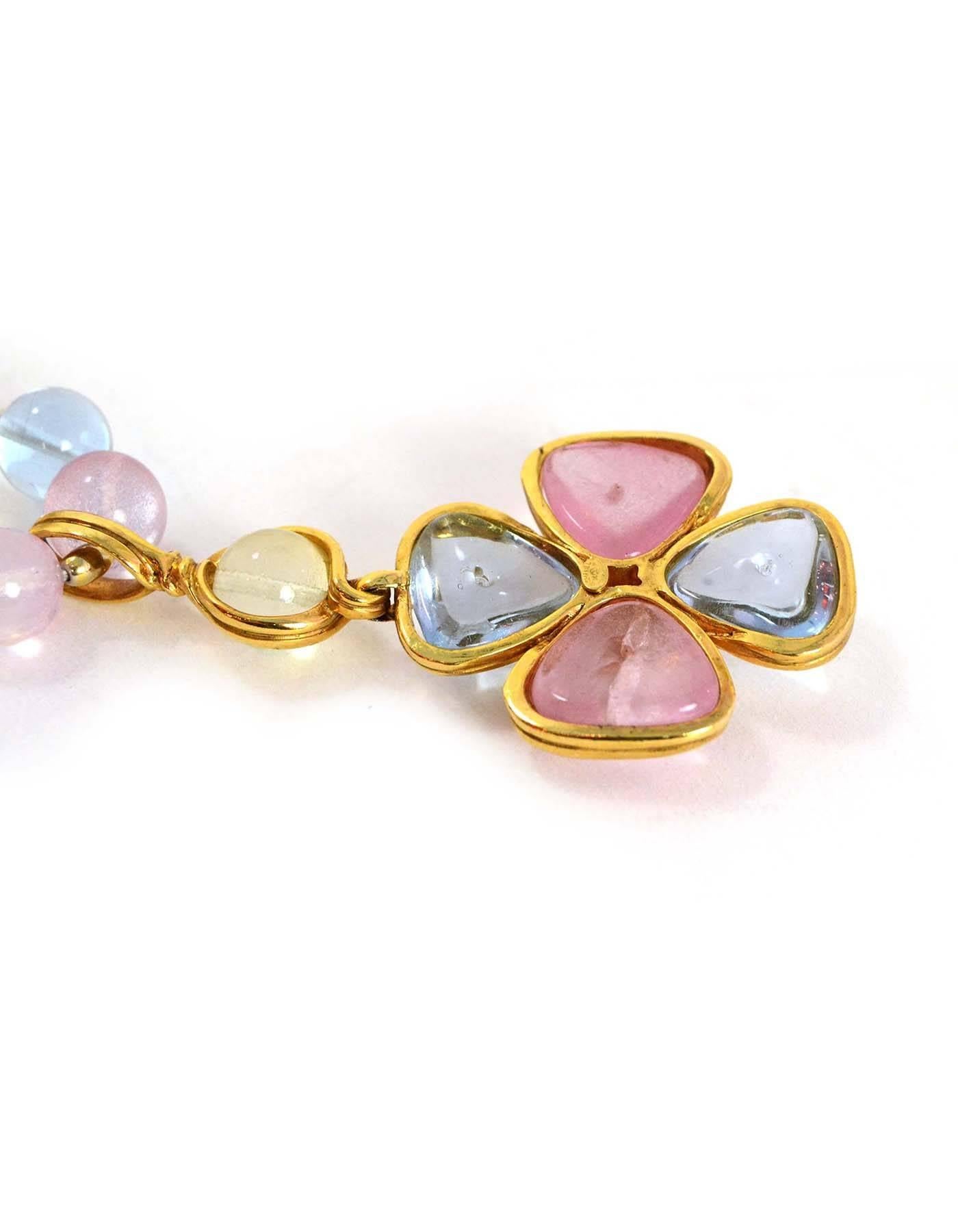 Chanel Vintage '96 Lavender & Pink Glass Bead Flower Necklace In Good Condition In New York, NY