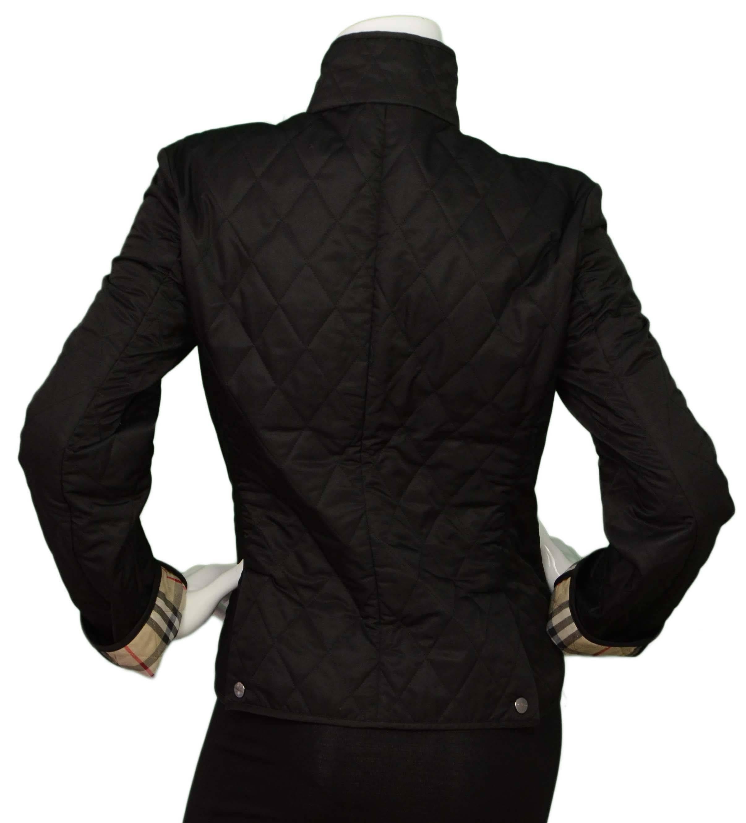 Burberry Black Quilted Puffer Jacket sz M In Excellent Condition In New York, NY