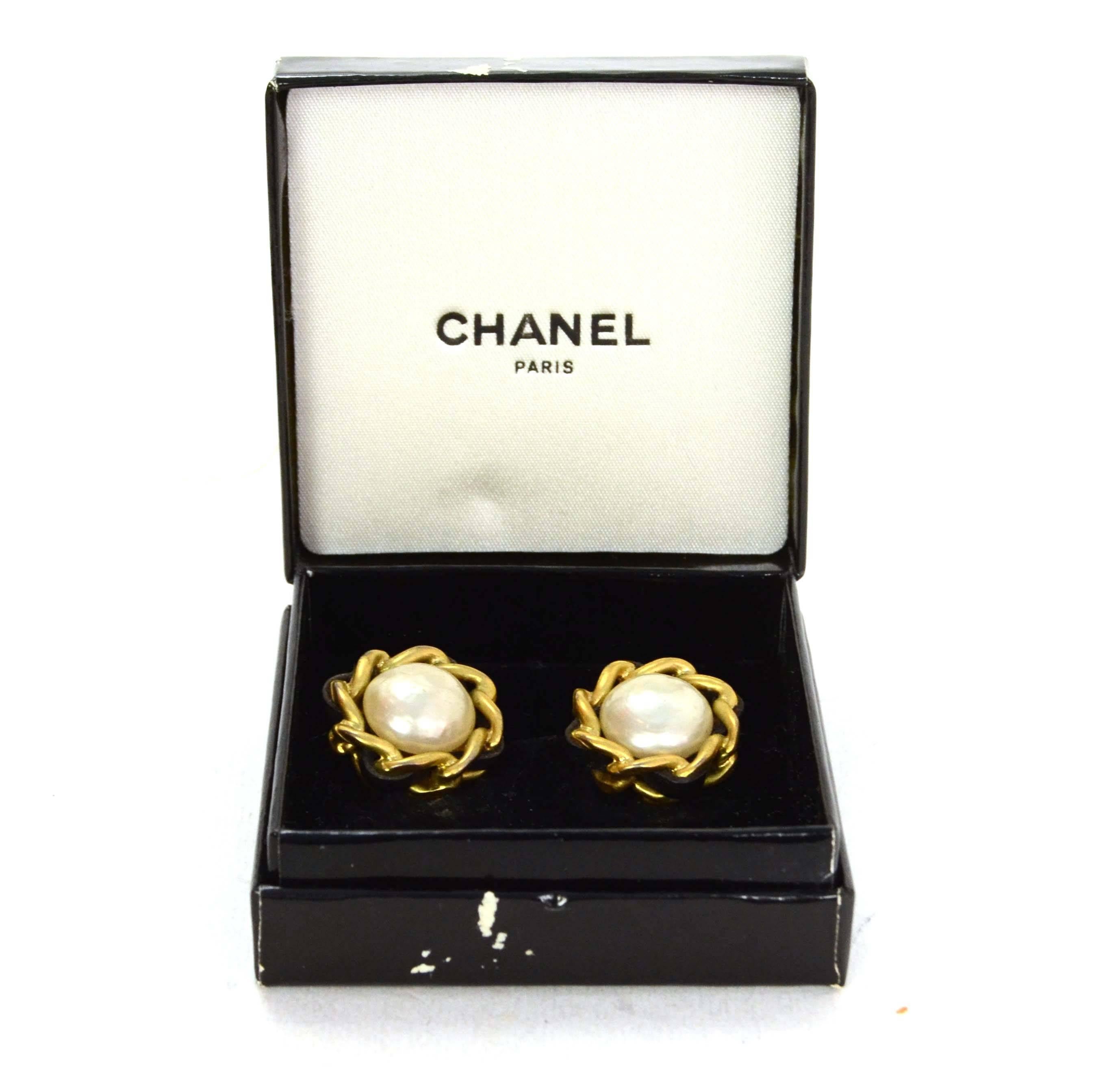 Chanel Vintage '93 Pearl Clip On Earrings 1