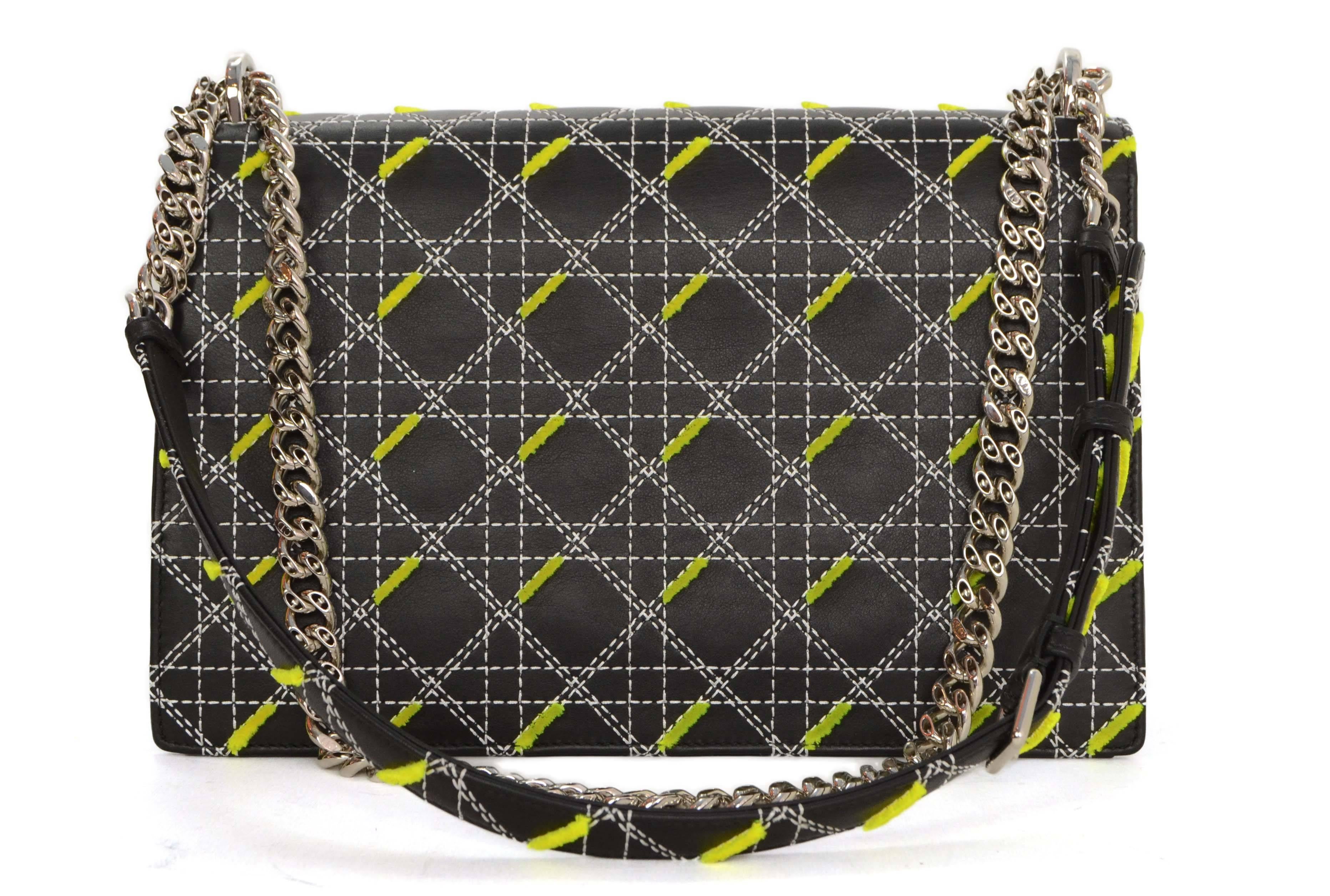Christian Dior Black Quilted Diorama Large Flap Bag SHW rt. $6, 300 In Excellent Condition In New York, NY