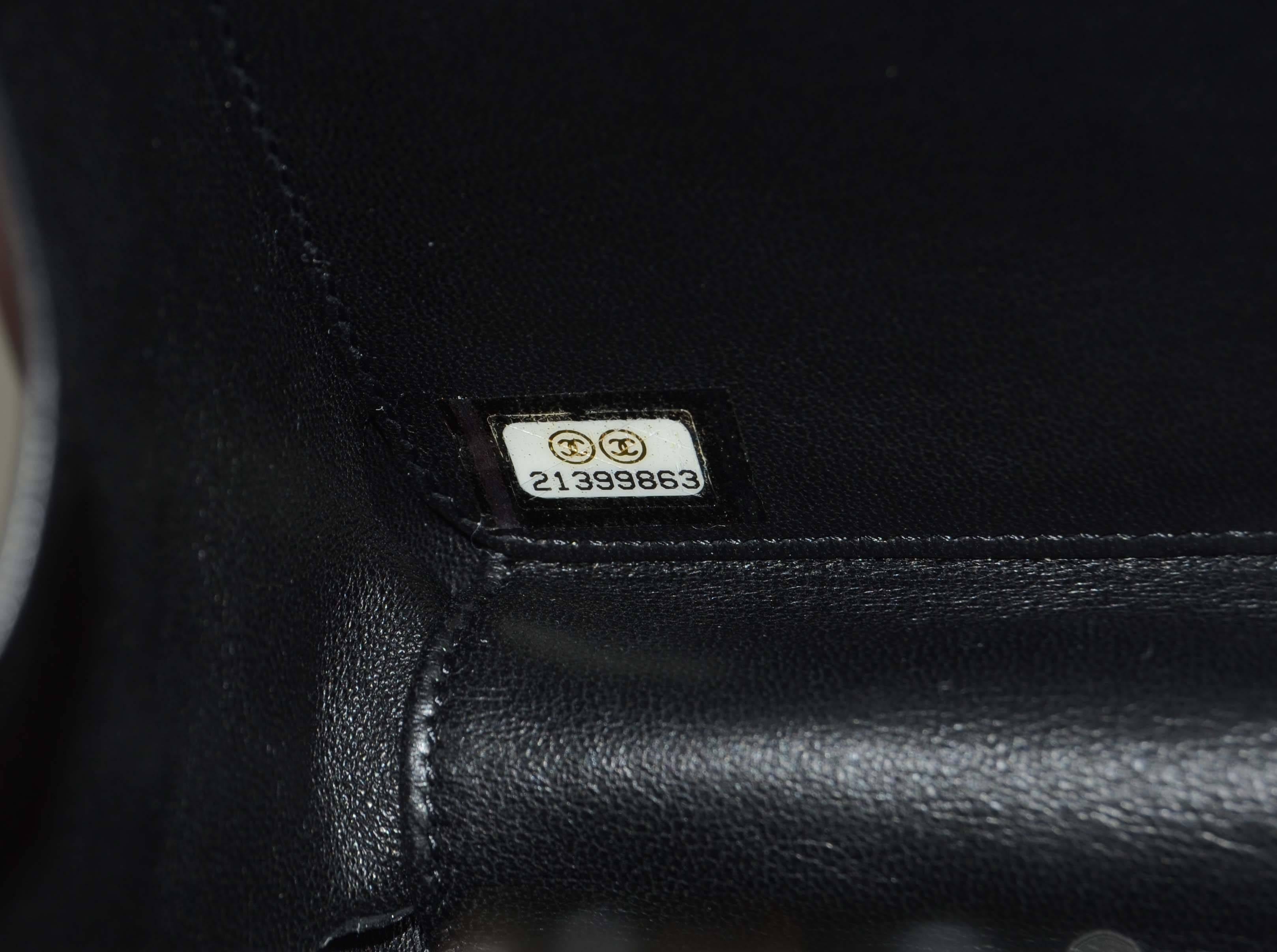 Women's Chanel Rare 2015 Runway Beige & Black Compact Clutch Bag rt. $8, 500