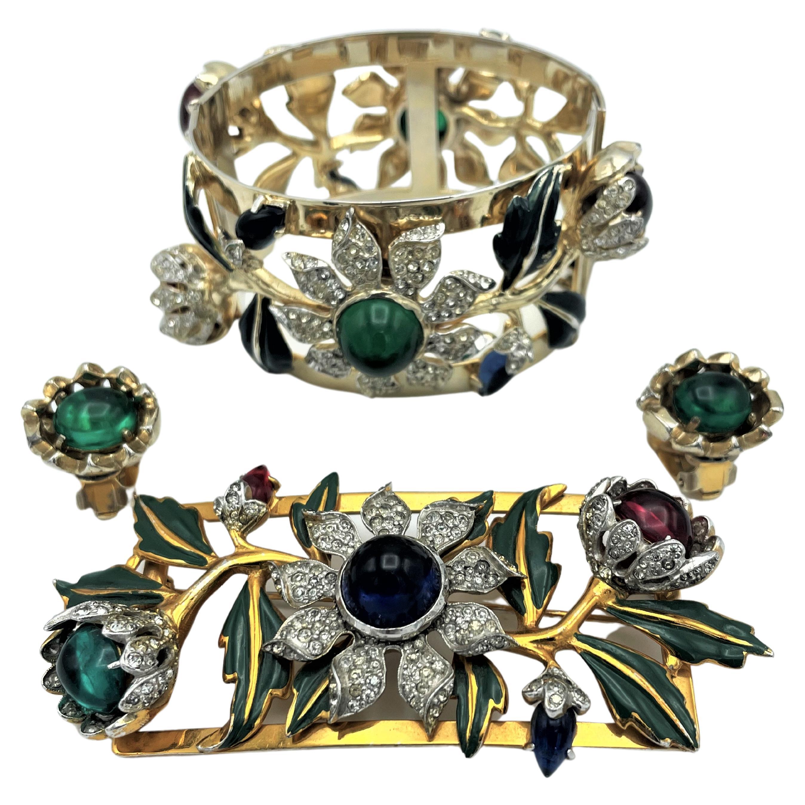 Camelia COROCRAFT set, bangle, brooch and clip-on earring, designed 1939  USA For Sale