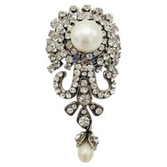 Vintage CHANEL brooch and Pendant, Rhodium plated metal,  Rhinestones, signed 1970/80