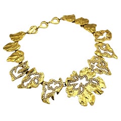 Yves Saint Laurent collier consi de différentes feuilles avec de minuscules rhinsetons