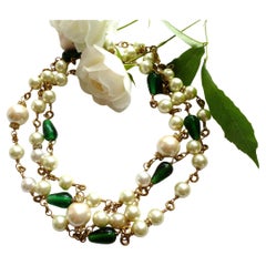 CHANEL SAUTOIR, green pate de verre by Gripox Paris, faux pearls, signed 1983