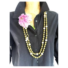 Collar Chanel de R. Goossens con perlas, 183 cm lang bañado en oro, años 1970/80