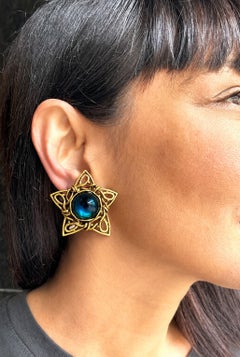 Yves Saint Laurent, Rive Gauche CLIP-ON EARRING, gold-platd, blue resin