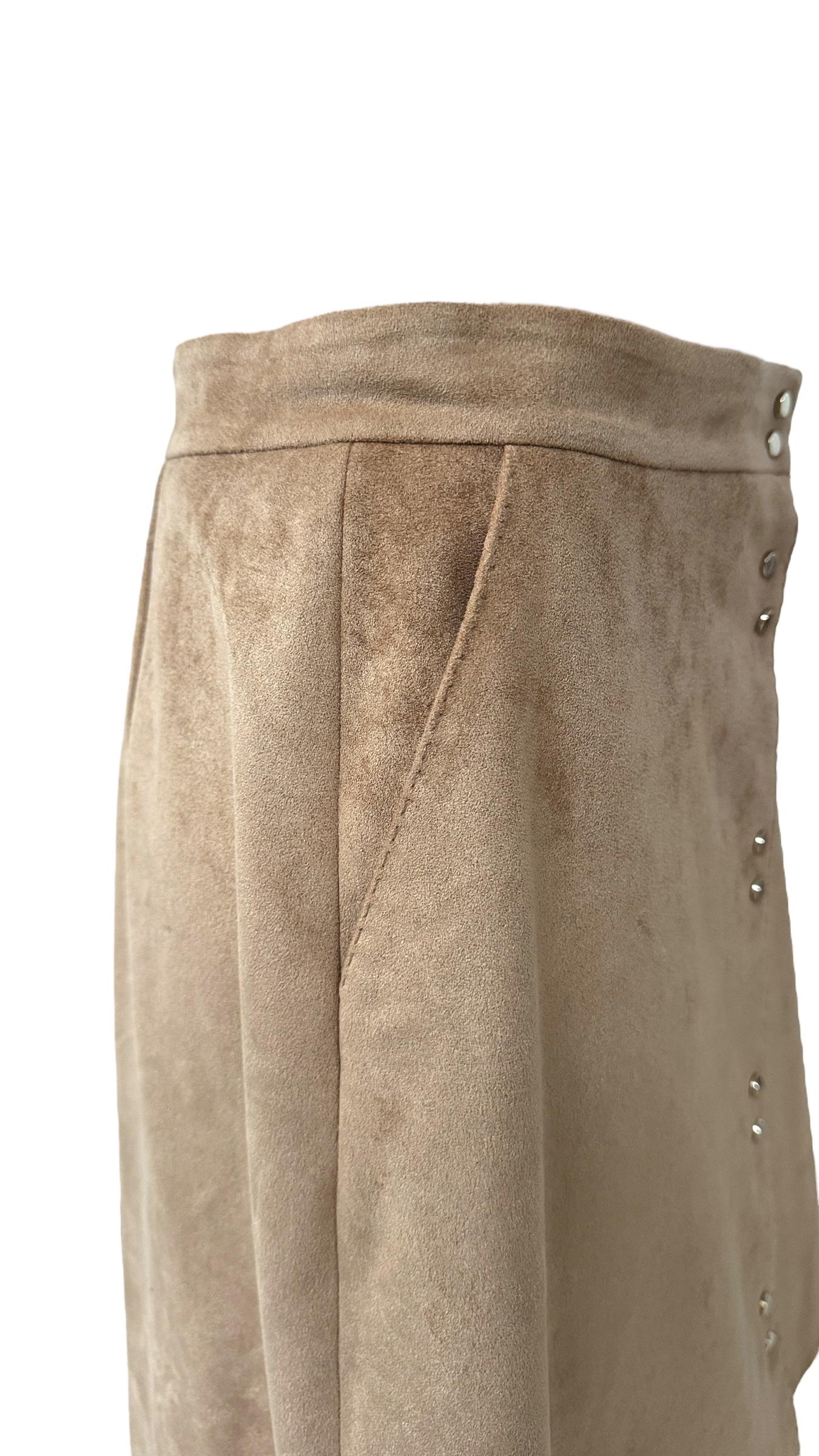 Marella Sport Vintage Faux Suede A-Line Skirt with Snap Buttons en venta 8