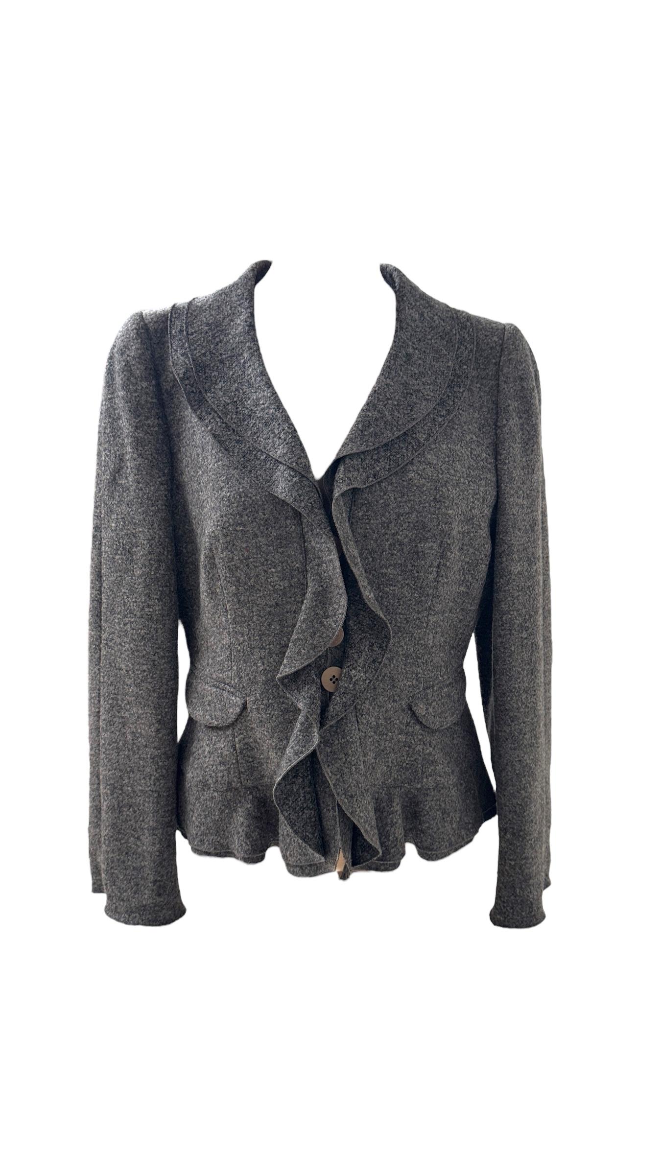 Elegant Armani Collezioni Wool and Cashmere Blazer with Ruffles en vente 7