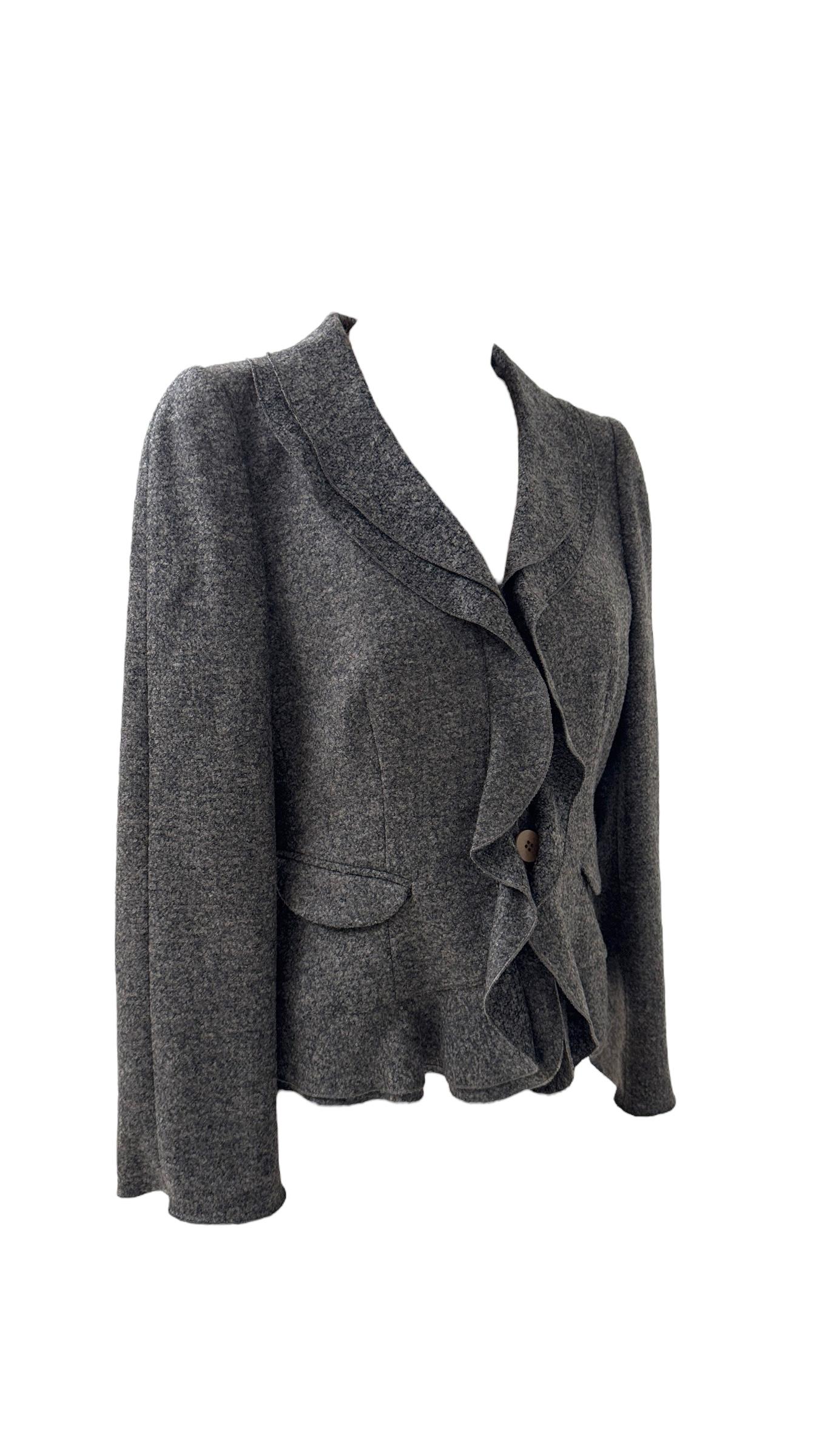 Elegant Armani Collezioni Wool and Cashmere Blazer with Ruffles en vente 8
