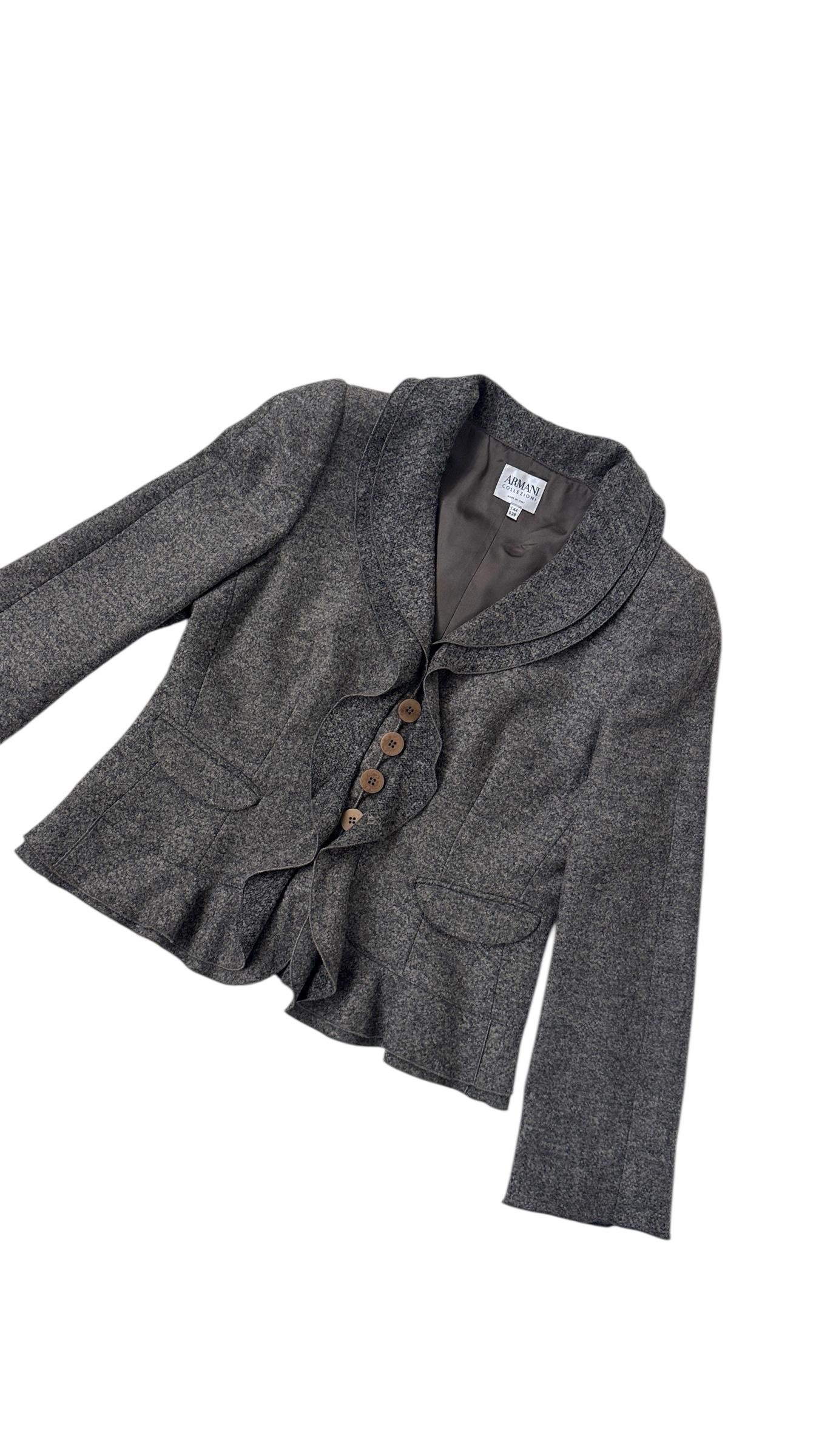 Elegant Armani Collezioni Wool and Cashmere Blazer with Ruffles Pour femmes en vente
