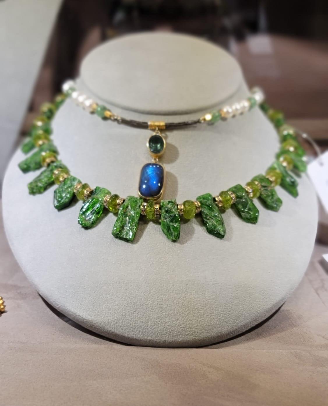 A.Jeschel-Halskette mit Perlen- und Smaragdperlen-Anhänger ist verträumt. im Angebot 6