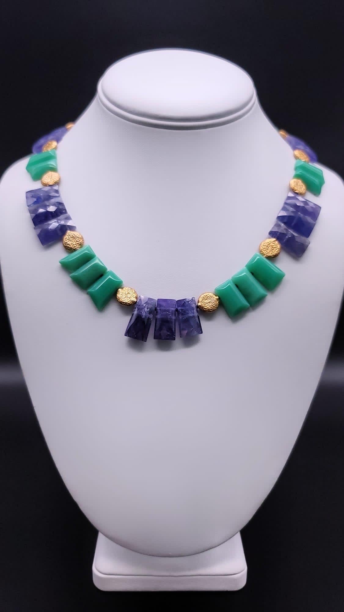 Contemporary A.Jeschel Tanzanite and Chrysoprase in a matched collar necklace. For Sale