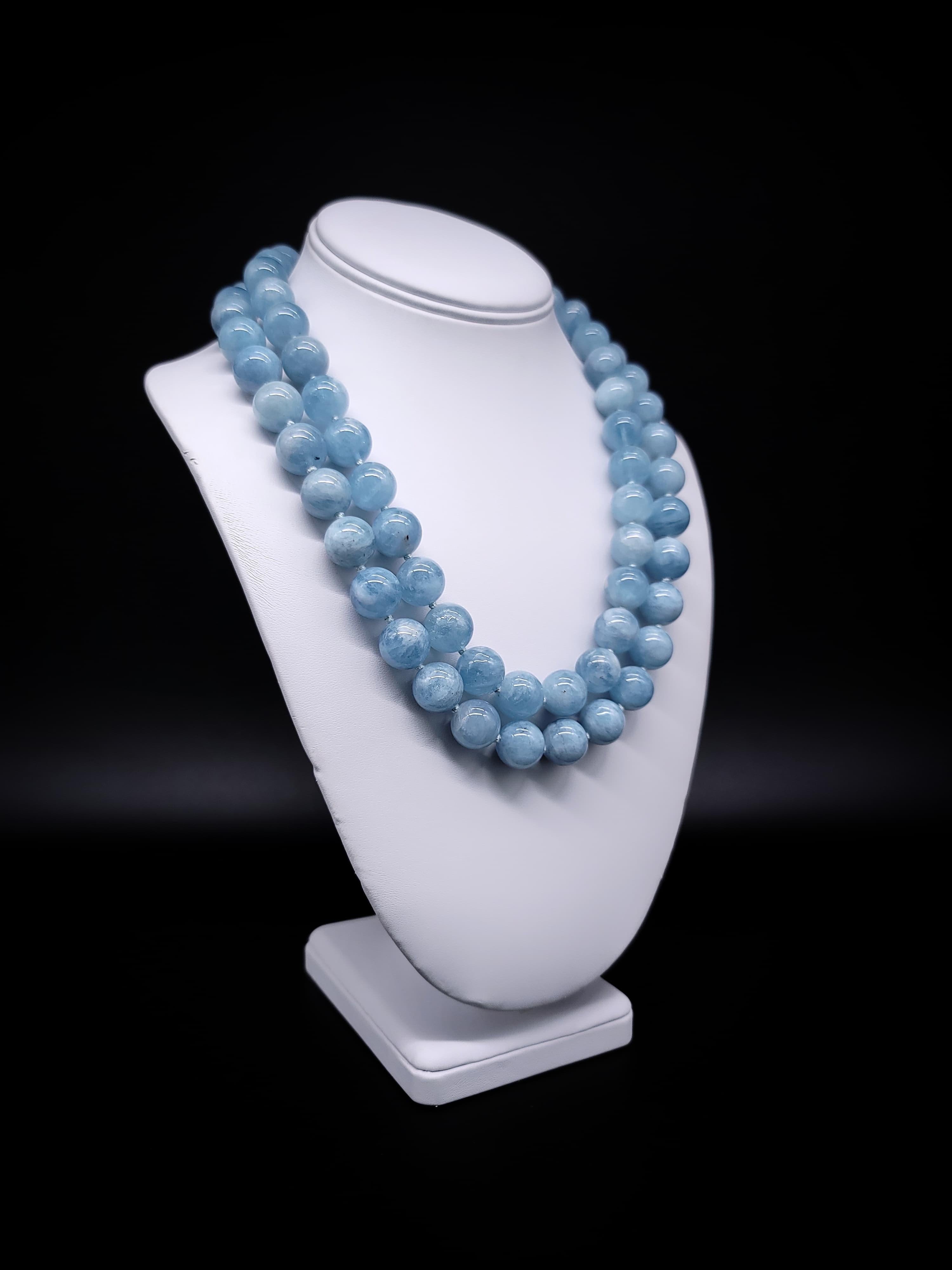 Aquamarine Blue Beryl necklace is just plain beautiful. For Sale 1