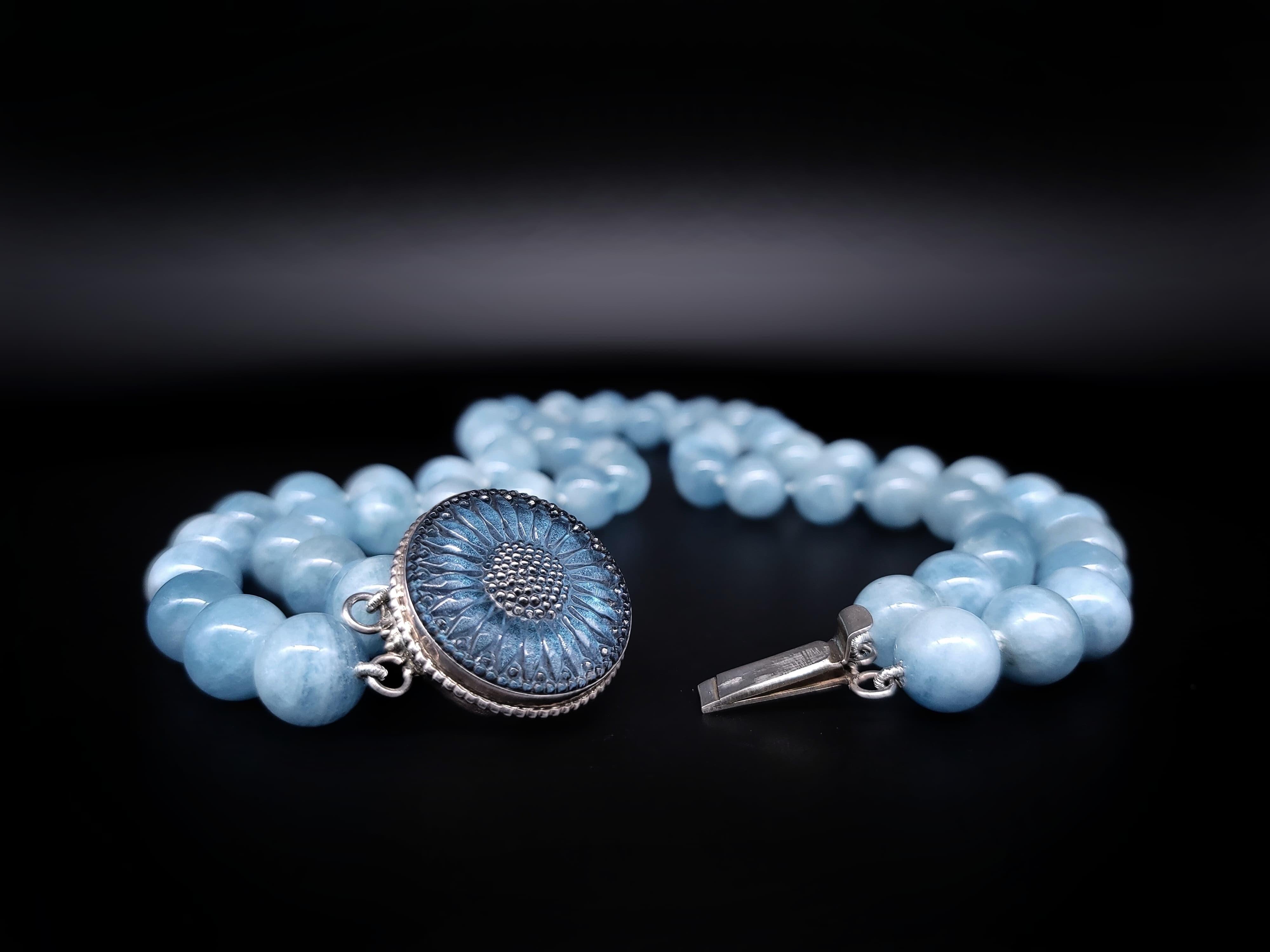 Aquamarine Blue Beryl necklace is just plain beautiful. For Sale 9