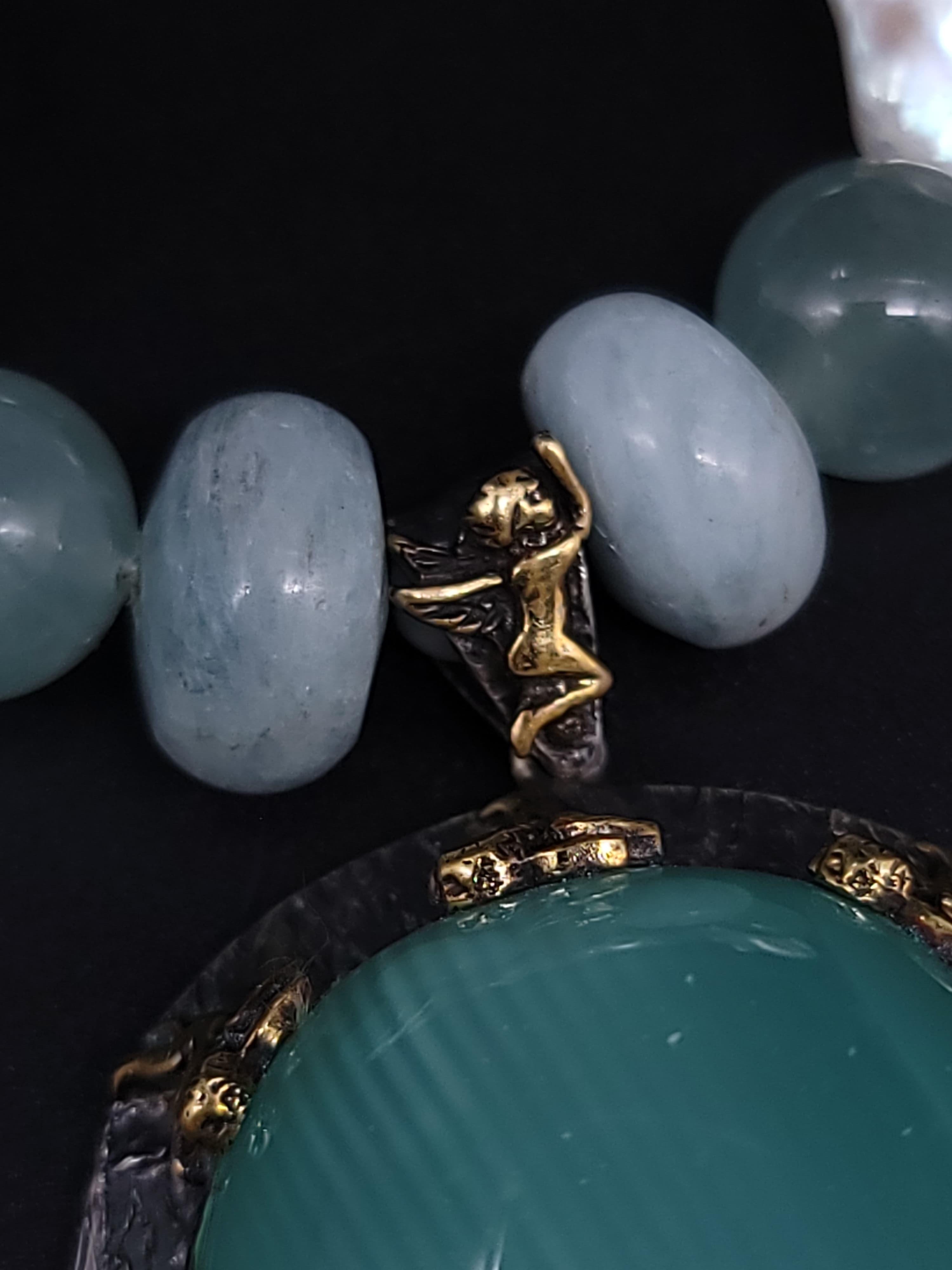 A.Jeschel Pendentif en aigue-marine massive suspendu à un collier de perles baroques en vente 3
