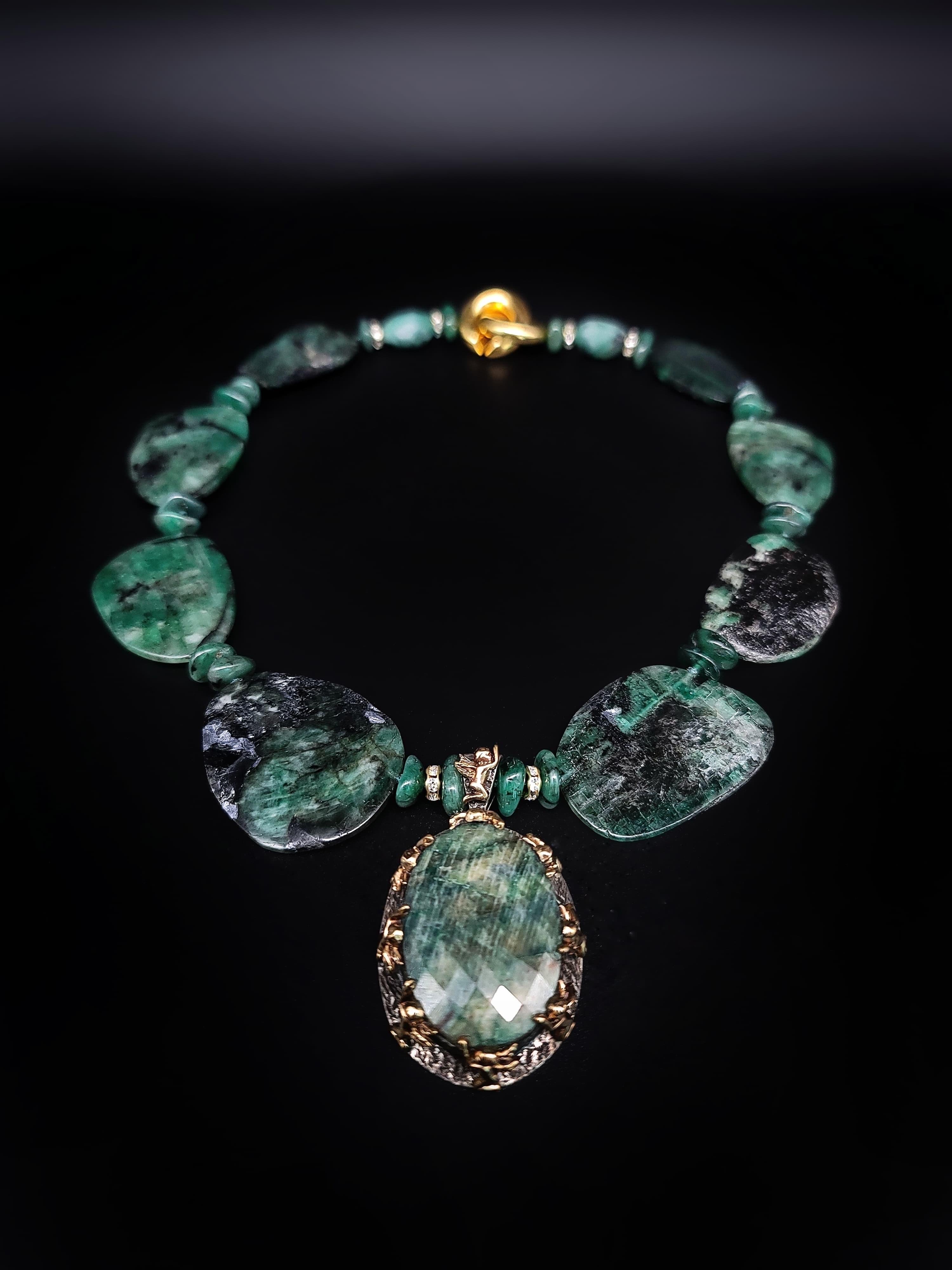 A.jeschel Stunning Emerald pendant Necklace. For Sale 6