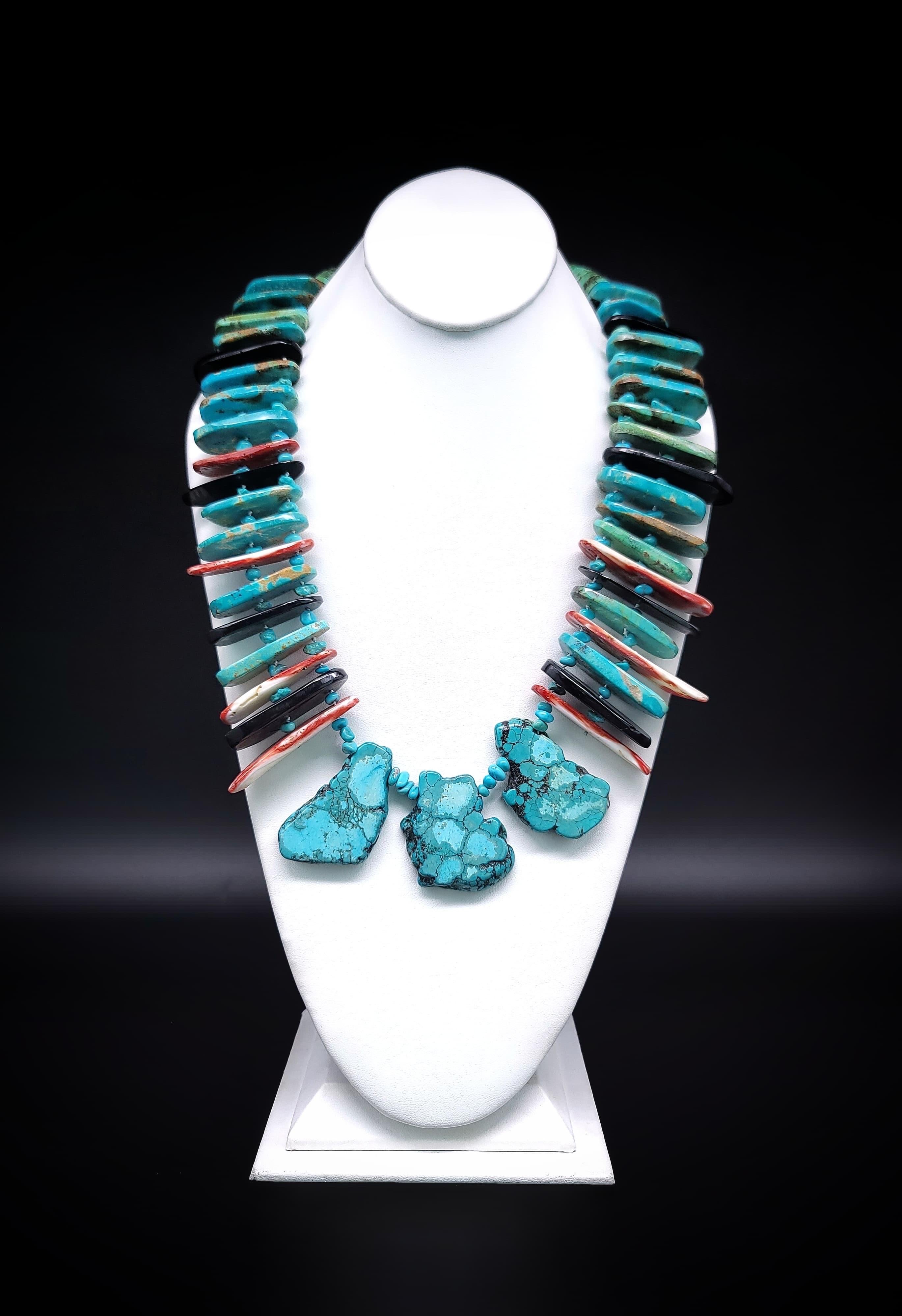 Introducing our latest one-of-a-kind piece, a truly stunning necklace that is sure to turn heads. This necklace is a real hummer, featuring unique components collected from the Southwest United States, making it a truly special and unique