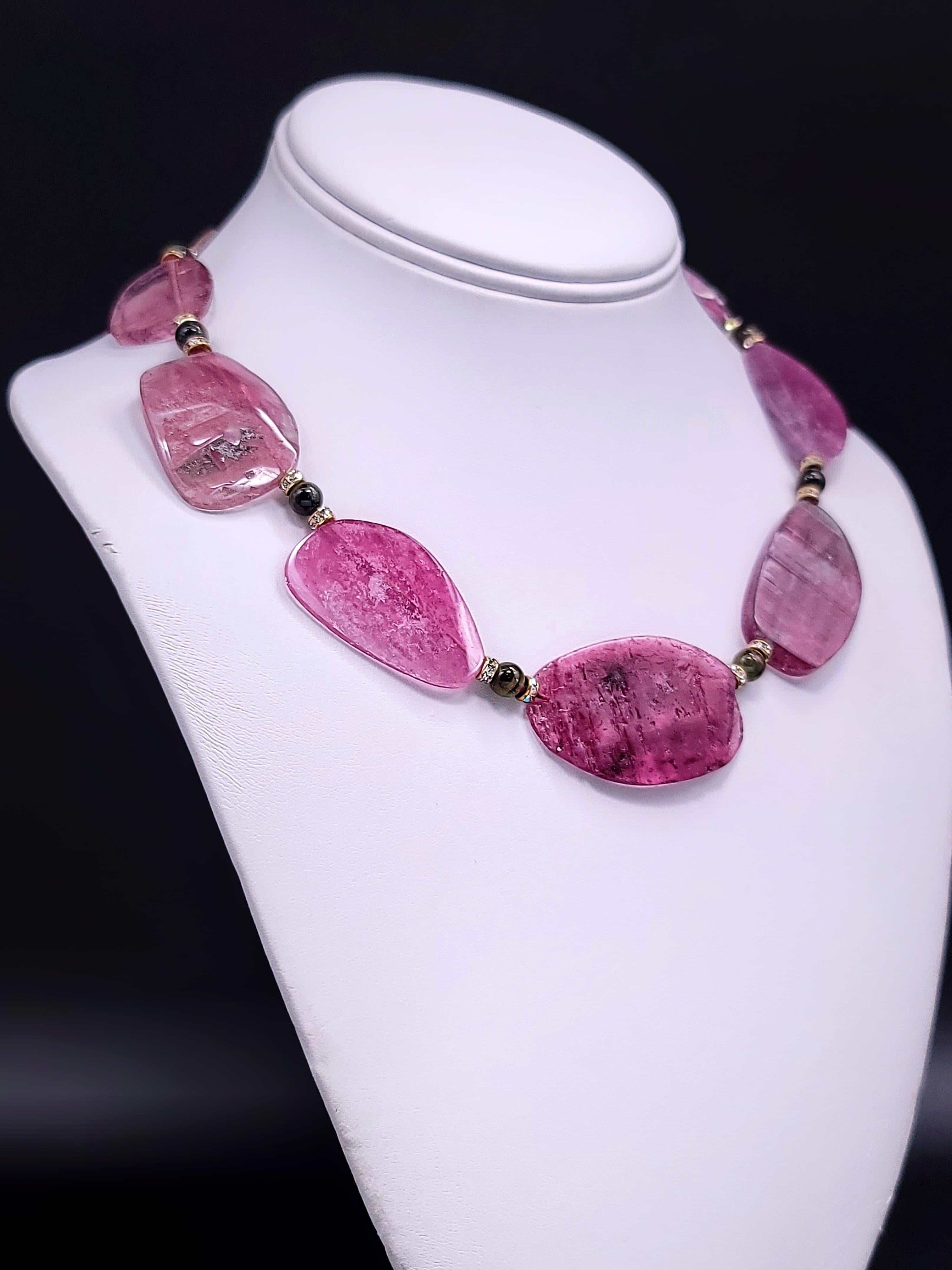 A.Jeschel sliced Pink Tourmaline Necklace. In New Condition For Sale In Miami, FL