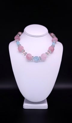 Superbe collier sculpté de quartz rose et de topaze bleue de A.Jeschel