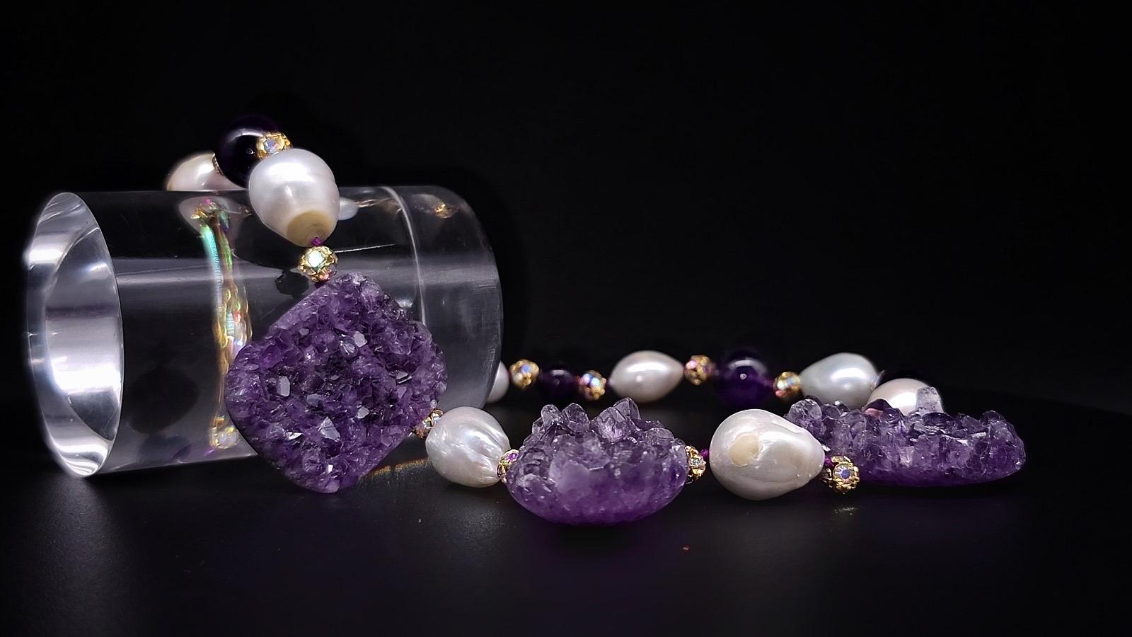 A.Jeschel Spektakuläre Amethyst-Geodes- und Barockperlenkette im Angebot 4