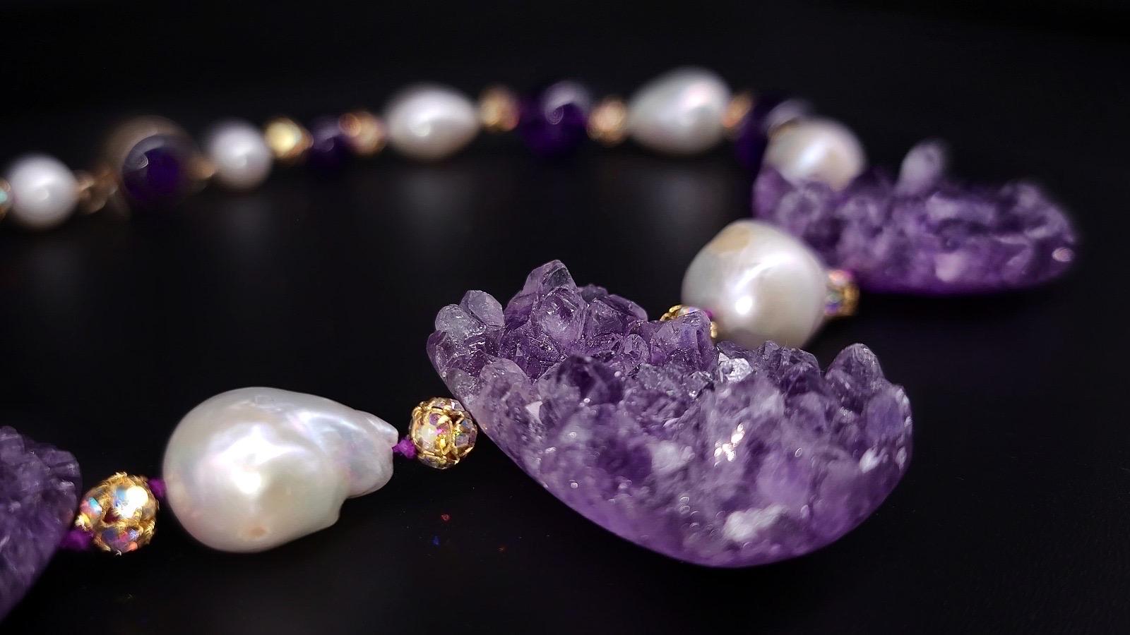 A.Jeschel Spektakuläre Amethyst-Geodes- und Barockperlenkette im Angebot 14